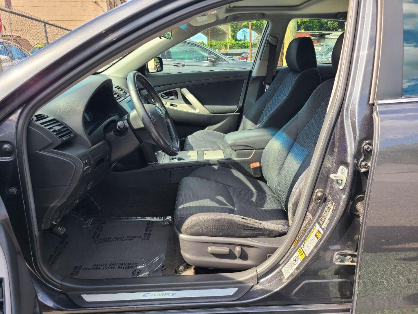 2010 GRAY TOYOTA CAMRY BASE (4T1BF3EK2AU) with an 2.5L engine, Automatic transmission, located at 117 North Cameron Street, Harrisburg, PA, 17101, (717) 963-8962, 40.267021, -76.875351 - WE FINANCE!!! Good Credit/ Bad Credit/ No Credit - ALL Trade-Ins Welcomed!!! ***Guaranteed Credit Approval*** APPLY ONLINE or CALL us TODAY ;) Internet Prices and Marketplace Prices are SPECIAL discounted ***CASH DEALS*** Retail Prices are higher. Please call us to discuss your cash and finan - Photo#11