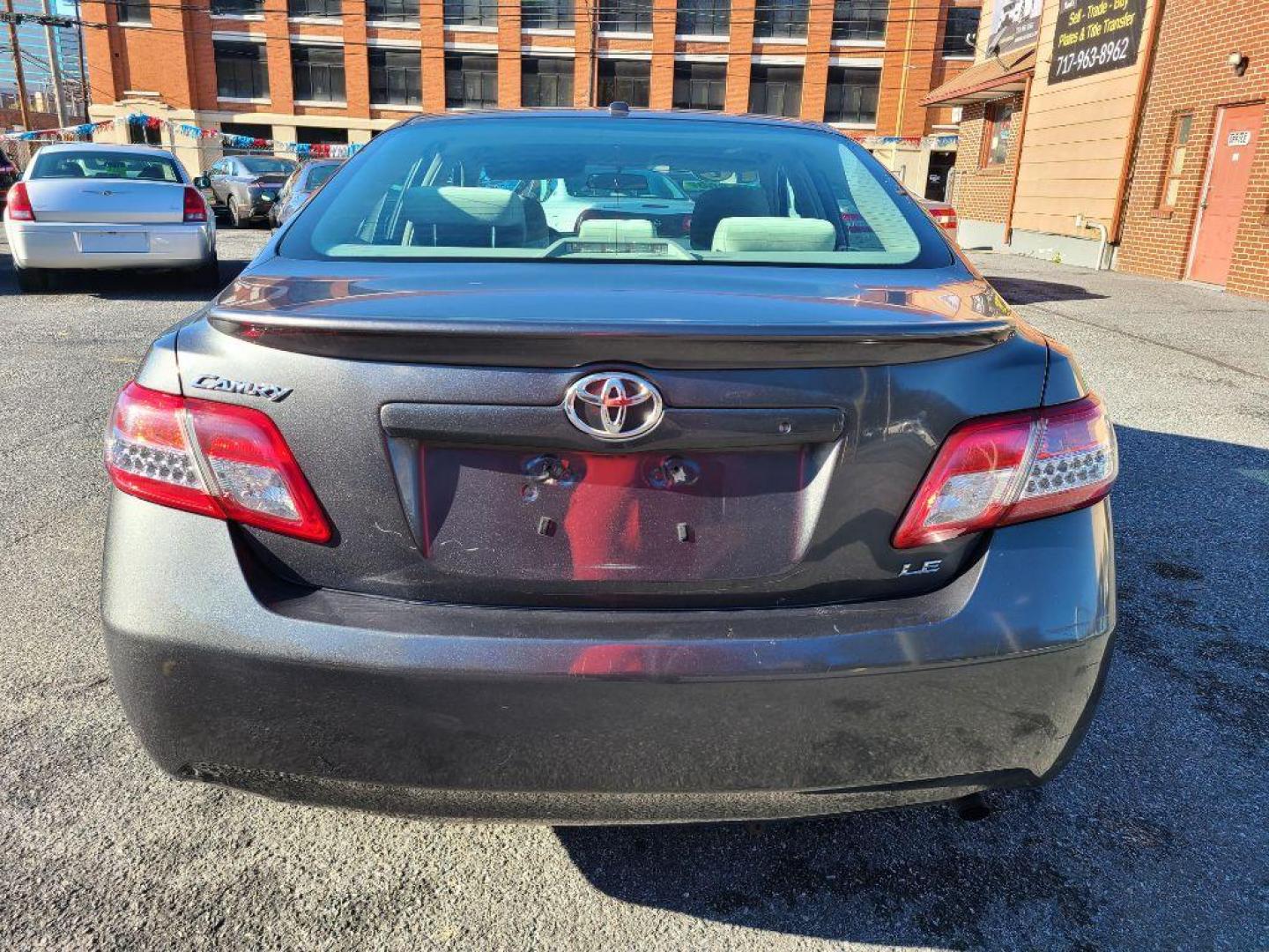 2010 GRAY TOYOTA CAMRY BASE (4T1BF3EK2AU) with an 2.5L engine, Automatic transmission, located at 117 North Cameron Street, Harrisburg, PA, 17101, (717) 963-8962, 40.267021, -76.875351 - WE FINANCE!!! Good Credit/ Bad Credit/ No Credit - ALL Trade-Ins Welcomed!!! ***Guaranteed Credit Approval*** APPLY ONLINE or CALL us TODAY ;) Internet Prices and Marketplace Prices are SPECIAL discounted ***CASH DEALS*** Retail Prices are higher. Please call us to discuss your cash and finan - Photo#3