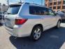 2010 SILVER TOYOTA HIGHLANDER SPORT (5TDEK3EH4AS) with an 3.5L engine, Automatic transmission, located at 7981 Paxton Street, Harrisburg, PA, 17111, (717) 561-2926, 40.261490, -76.749229 - WE FINANCE!!! Good Credit/ Bad Credit/ No Credit - ALL Trade-Ins Welcomed!!! ***Guaranteed Credit Approval*** APPLY ONLINE or CALL us TODAY ;) Please call us to discuss your cash and financing options. - Photo#3