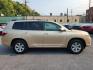 2010 BEIGE TOYOTA HIGHLANDER BASE (5TDBK3EH4AS) with an 3.5L engine, Automatic transmission, located at 7981 Paxton Street, Harrisburg, PA, 17111, (717) 561-2926, 40.261490, -76.749229 - WE FINANCE!!! Good Credit/ Bad Credit/ No Credit - ALL Trade-Ins Welcomed!!! ***Guaranteed Credit Approval*** APPLY ONLINE or CALL us TODAY ;) Internet Prices and Marketplace Prices are SPECIAL discounted ***CASH DEALS*** Retail Prices are higher. Please call us to discuss your cash and finan - Photo#5