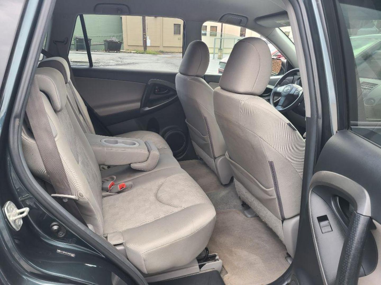 2010 BLACK TOYOTA RAV4 NATL (2T3BF4DV3AW) with an 2.5L engine, Automatic transmission, located at 7981 Paxton Street, Harrisburg, PA, 17111, (717) 561-2926, 40.261490, -76.749229 - WE FINANCE!!! Good Credit/ Bad Credit/ No Credit - ALL Trade-Ins Welcomed!!! ***Guaranteed Credit Approval*** APPLY ONLINE or CALL us TODAY ;) Internet Prices and Marketplace Prices are SPECIAL discounted ***CASH DEALS*** Retail Prices are higher. Please call us to discuss your cash and finan - Photo#10