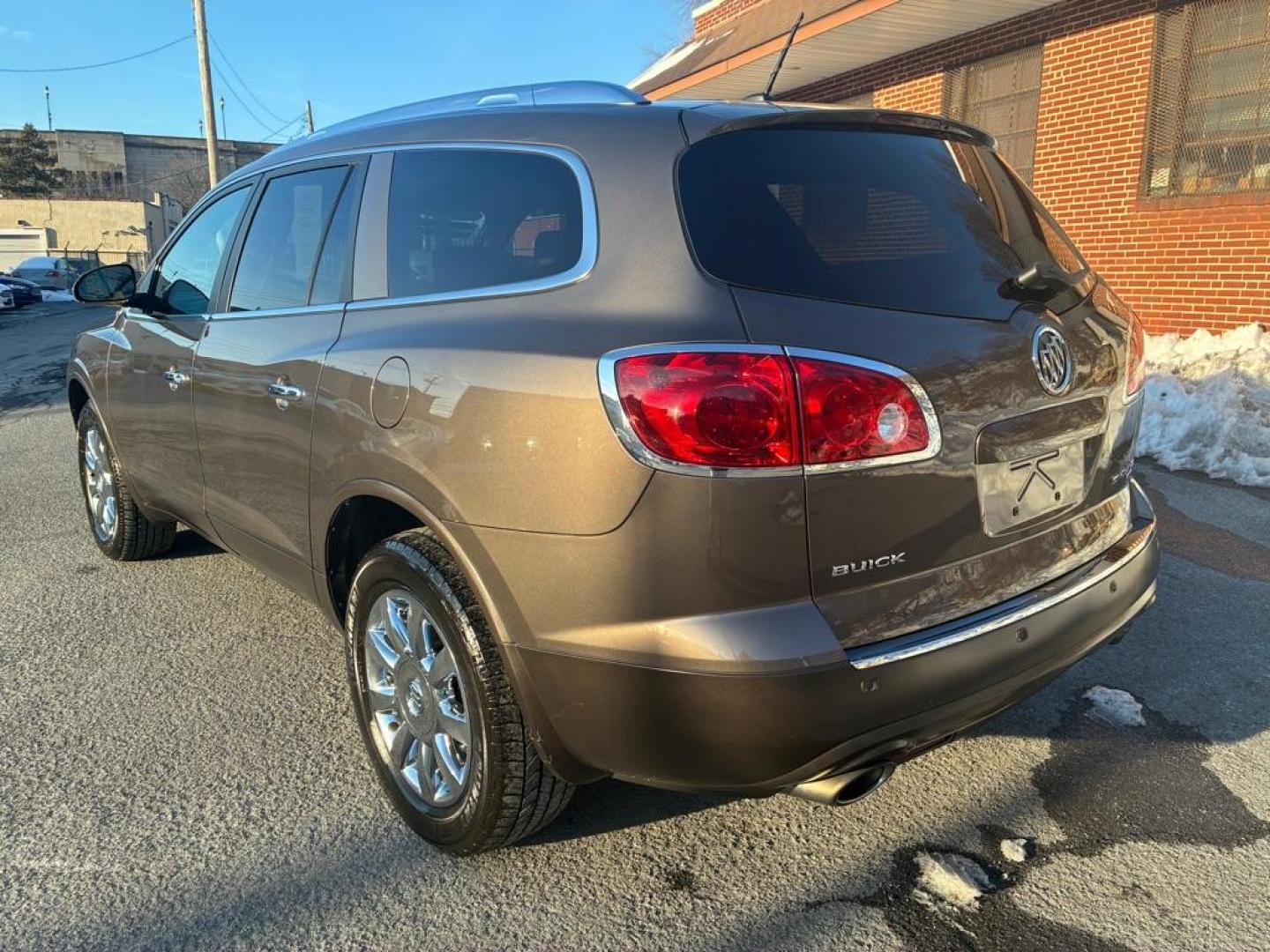 2011 BROWN BUICK ENCLAVE CXL (5GAKRBED7BJ) with an 3.6L engine, Automatic transmission, located at 117 North Cameron Street, Harrisburg, PA, 17101, (717) 963-8962, 40.267021, -76.875351 - WE FINANCE!!! Good Credit/ Challenged Credit/ No Credit - ALL Trade-Ins Welcomed!!! APPLY ONLINE or CALL us TODAY ;) Please call us to discuss your cash and/or financing options. - Photo#2