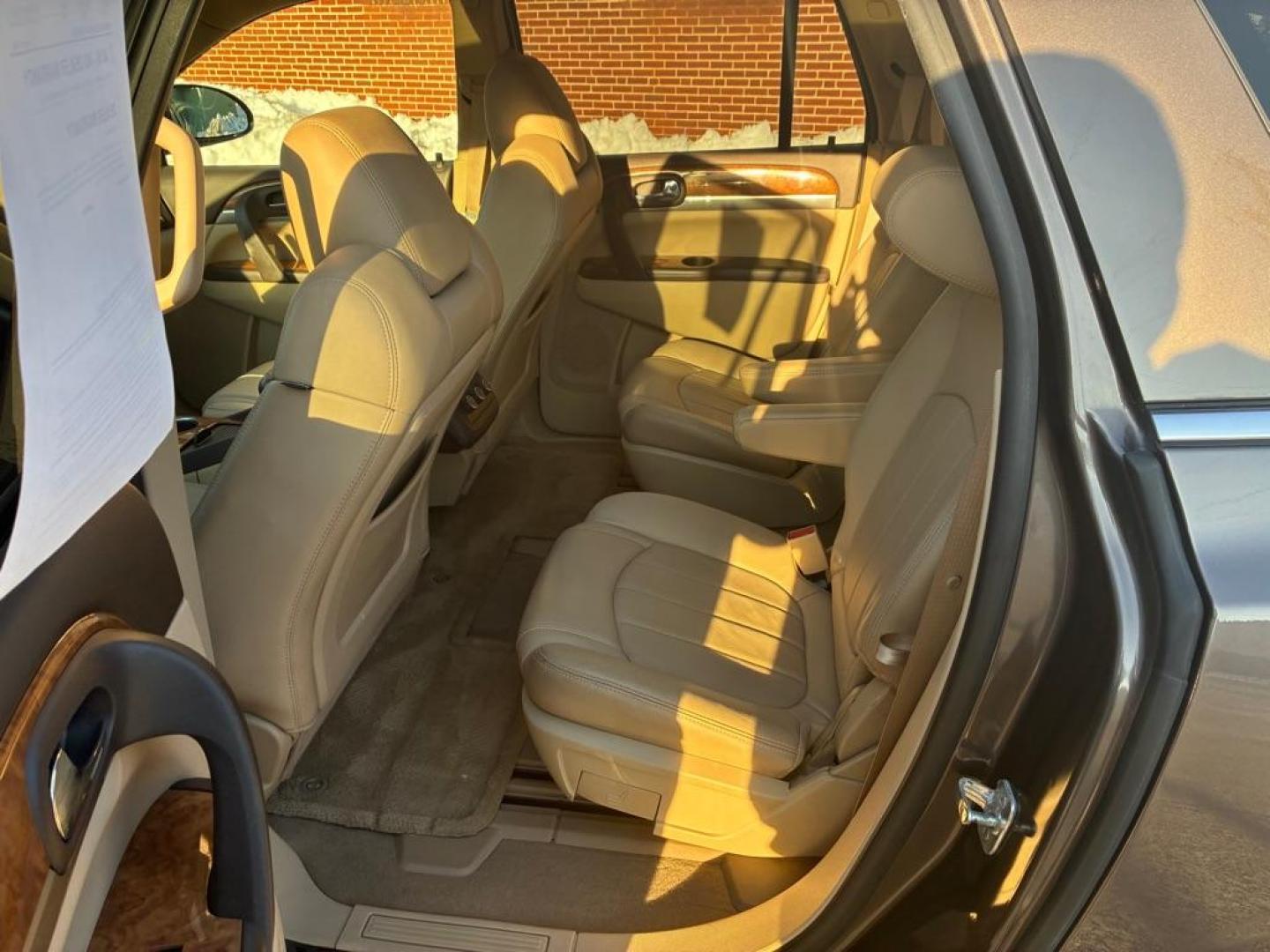 2011 BROWN BUICK ENCLAVE CXL (5GAKRBED7BJ) with an 3.6L engine, Automatic transmission, located at 117 North Cameron Street, Harrisburg, PA, 17101, (717) 963-8962, 40.267021, -76.875351 - WE FINANCE!!! Good Credit/ Challenged Credit/ No Credit - ALL Trade-Ins Welcomed!!! APPLY ONLINE or CALL us TODAY ;) Please call us to discuss your cash and/or financing options. - Photo#14