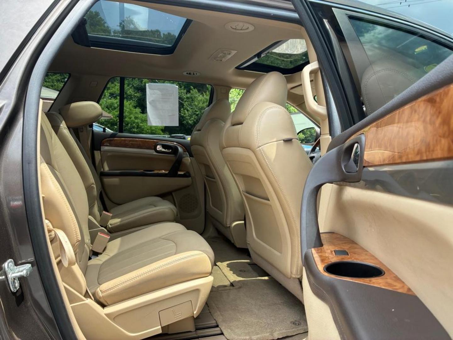 2011 BROWN BUICK ENCLAVE CXL (5GAKRBED7BJ) with an 3.6L engine, Automatic transmission, located at 117 North Cameron Street, Harrisburg, PA, 17101, (717) 963-8962, 40.267021, -76.875351 - WE FINANCE!!! Good Credit/ Challenged Credit/ No Credit - ALL Trade-Ins Welcomed!!! APPLY ONLINE or CALL us TODAY ;) Please call us to discuss your cash and/or financing options. - Photo#9
