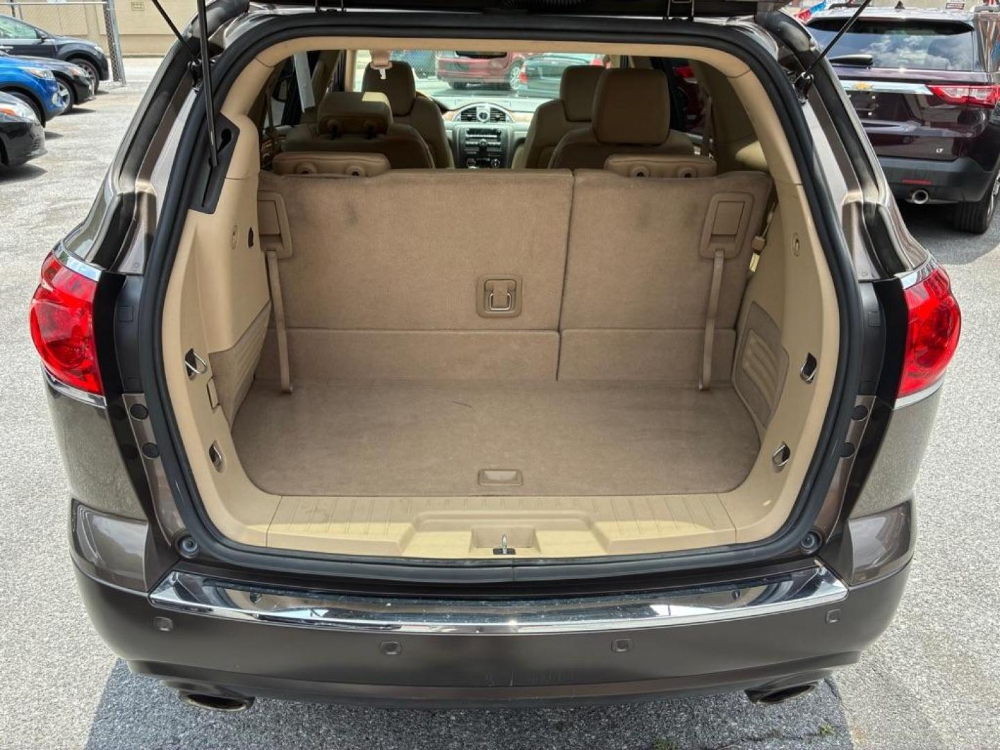 2011 BROWN BUICK ENCLAVE CXL (5GAKRBED7BJ) with an 3.6L engine, Automatic transmission, located at 117 North Cameron Street, Harrisburg, PA, 17101, (717) 963-8962, 40.267021, -76.875351 - WE FINANCE!!! Good Credit/ Challenged Credit/ No Credit - ALL Trade-Ins Welcomed!!! APPLY ONLINE or CALL us TODAY ;) Please call us to discuss your cash and/or financing options. - Photo#12