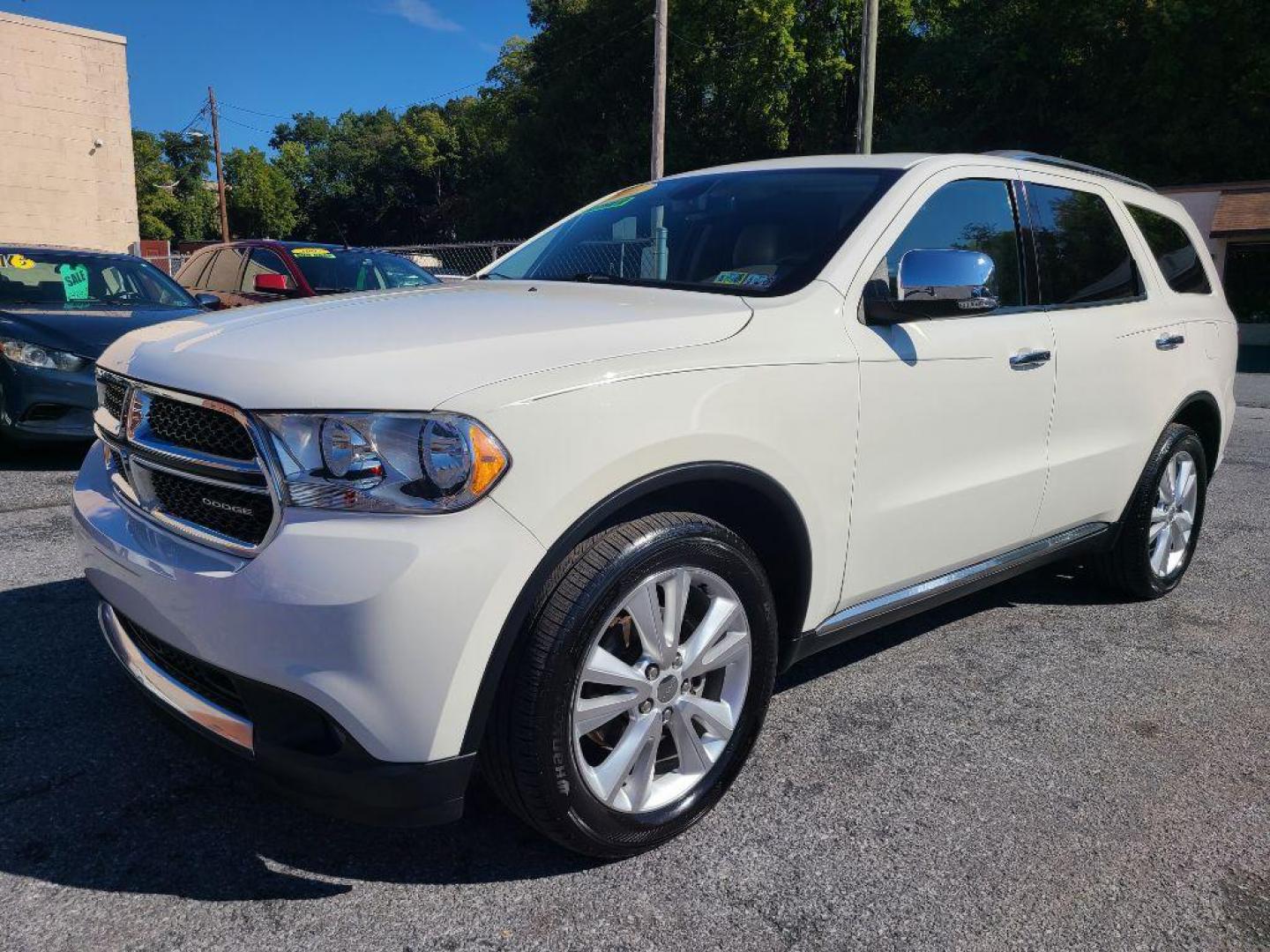 2011 WHITE DODGE DURANGO CREW (1D4RE4GG5BC) with an 3.6L engine, Automatic transmission, located at 117 North Cameron Street, Harrisburg, PA, 17101, (717) 963-8962, 40.267021, -76.875351 - WE FINANCE!!! Good Credit/ Bad Credit/ No Credit - ALL Trade-Ins Welcomed!!! ***Guaranteed Credit Approval*** APPLY ONLINE or CALL us TODAY ;) Internet Prices and Marketplace Prices are SPECIAL discounted ***CASH DEALS*** Retail Prices are higher. Please call us to discuss your cash and finan - Photo#0