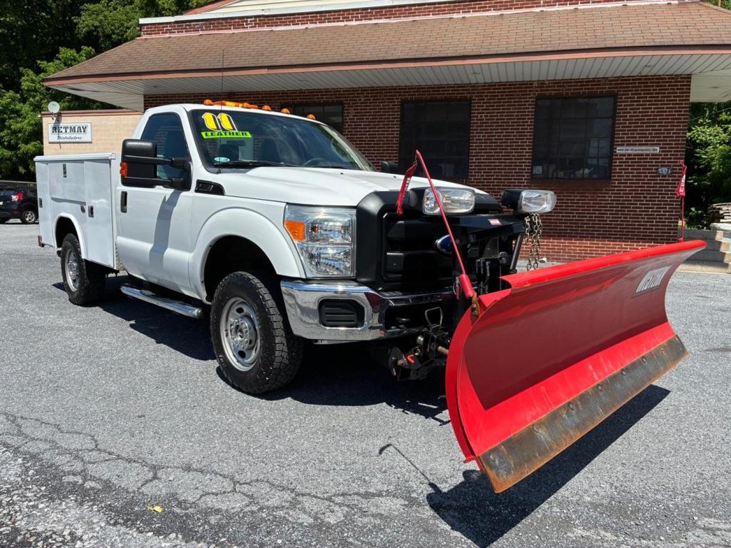 2011 WHITE FORD F250 SUPER DUTY (1FDBF2B61BE) with an 6.2L engine, Automatic transmission, located at 117 North Cameron Street, Harrisburg, PA, 17101, (717) 963-8962, 40.267021, -76.875351 - WE FINANCE!!! MOST vehicles are available for financing. Good Credit/ Challenged Credit/ No Credit - ALL Trade-Ins Welcomed!!! APPLY ONLINE or CALL us TODAY Please call us to discuss your cash and/or financing options. Thanks for checking our inventory! We're here to help. - Photo#6