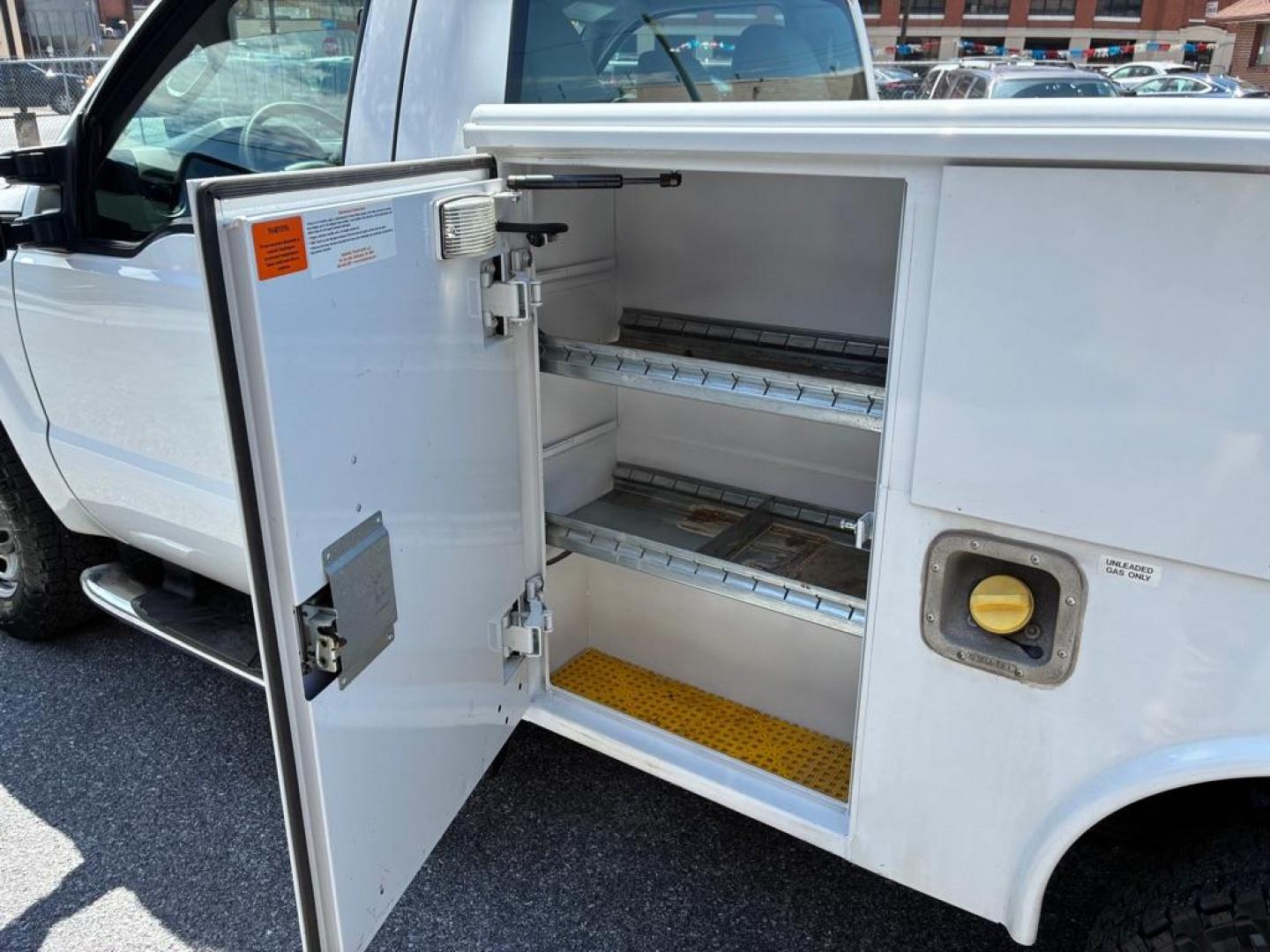 2011 WHITE FORD F250 SUPER DUTY (1FDBF2B61BE) with an 6.2L engine, Automatic transmission, located at 117 North Cameron Street, Harrisburg, PA, 17101, (717) 963-8962, 40.267021, -76.875351 - WE FINANCE!!! MOST vehicles are available for financing. Good Credit/ Challenged Credit/ No Credit - ALL Trade-Ins Welcomed!!! APPLY ONLINE or CALL us TODAY Please call us to discuss your cash and/or financing options. Thanks for checking our inventory! We're here to help. - Photo#12