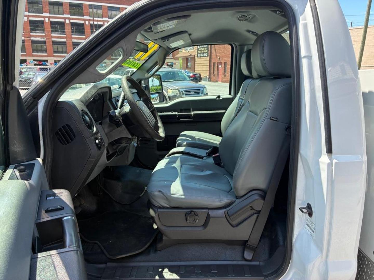 2011 WHITE FORD F250 SUPER DUTY (1FDBF2B61BE) with an 6.2L engine, Automatic transmission, located at 117 North Cameron Street, Harrisburg, PA, 17101, (717) 963-8962, 40.267021, -76.875351 - WE FINANCE!!! MOST vehicles are available for financing. Good Credit/ Challenged Credit/ No Credit - ALL Trade-Ins Welcomed!!! APPLY ONLINE or CALL us TODAY Please call us to discuss your cash and/or financing options. Thanks for checking our inventory! We're here to help. - Photo#13