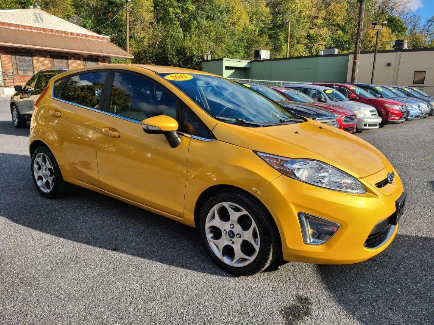 2011 GOLD FORD FIESTA SES (3FADP4FJ4BM) with an 1.6L engine, Automatic transmission, located at 117 North Cameron Street, Harrisburg, PA, 17101, (717) 963-8962, 40.267021, -76.875351 - WE FINANCE!!! Good Credit/ Bad Credit/ No Credit - ALL Trade-Ins Welcomed!!! ***Guaranteed Credit Approval*** APPLY ONLINE or CALL us TODAY ;) Please call us to discuss your cash and financing options. - Photo#6