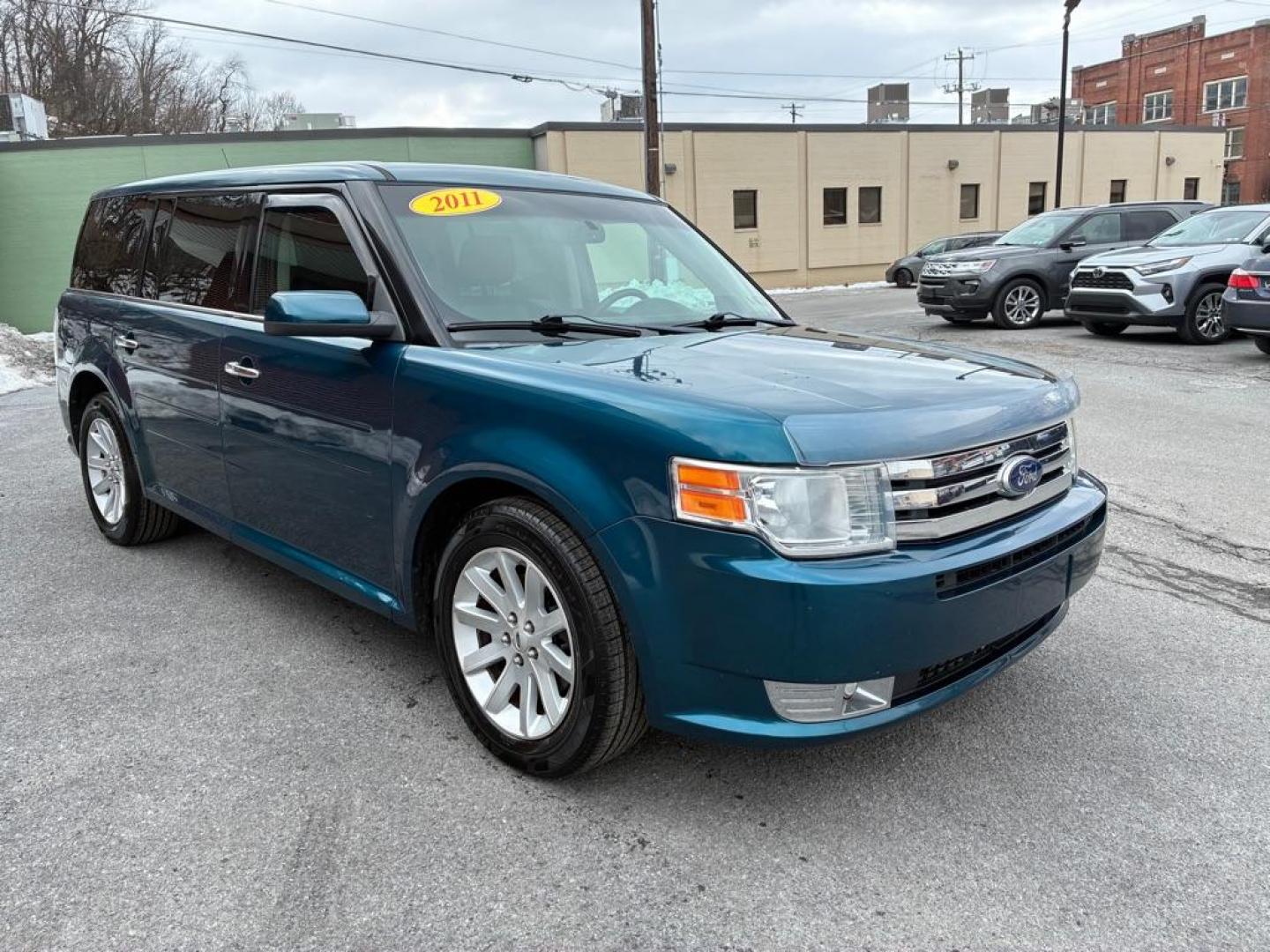 2011 BLUE FORD FLEX SEL (2FMHK6CC4BB) with an 3.5L engine, Automatic transmission, located at 117 North Cameron Street, Harrisburg, PA, 17101, (717) 963-8962, 40.267021, -76.875351 - WE FINANCE!!! Good Credit/ Challenged Credit/ No Credit - ALL Trade-Ins Welcomed!!! APPLY ONLINE or CALL us TODAY ;) Please call us to discuss your cash and/or financing options. - Photo#7
