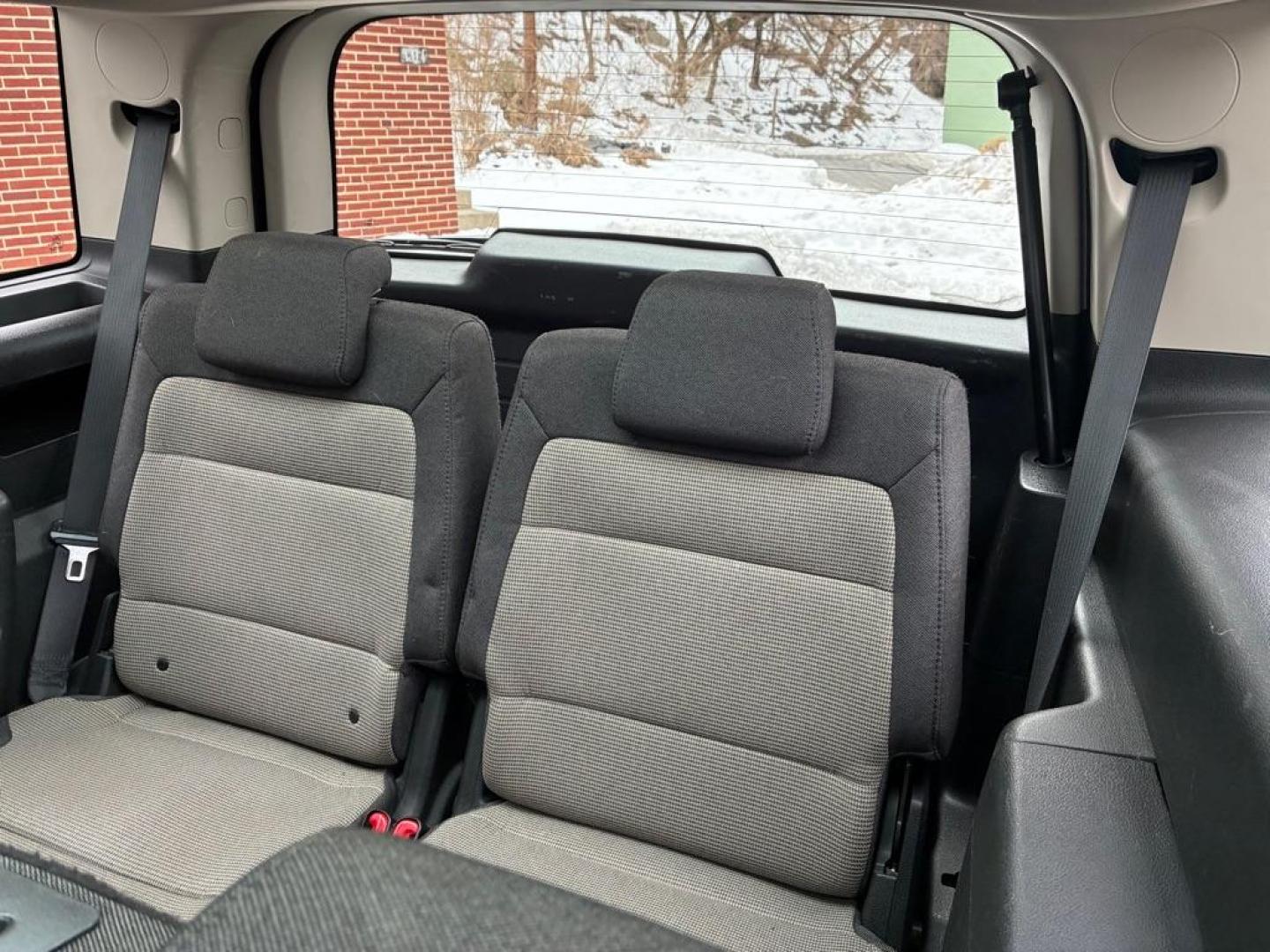 2011 BLUE FORD FLEX SEL (2FMHK6CC4BB) with an 3.5L engine, Automatic transmission, located at 117 North Cameron Street, Harrisburg, PA, 17101, (717) 963-8962, 40.267021, -76.875351 - WE FINANCE!!! Good Credit/ Challenged Credit/ No Credit - ALL Trade-Ins Welcomed!!! APPLY ONLINE or CALL us TODAY ;) Please call us to discuss your cash and/or financing options. - Photo#14