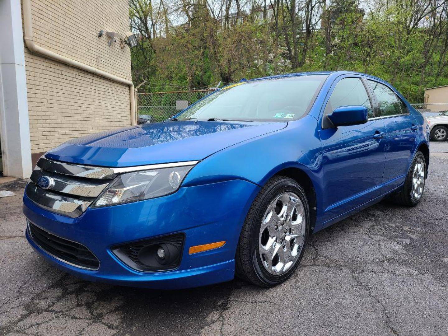 2011 BLUE FORD FUSION SE (3FAHP0HAXBR) with an 2.5L engine, Automatic transmission, located at 117 North Cameron Street, Harrisburg, PA, 17101, (717) 963-8962, 40.267021, -76.875351 - WE FINANCE!!! Good Credit/ Bad Credit/ No Credit - ALL Trade-Ins Welcomed!!! ***Guaranteed Credit Approval*** APPLY ONLINE or CALL us TODAY ;) Internet Prices and Marketplace Prices are SPECIAL discounted ***CASH DEALS*** Retail Prices are higher. Please call us to discuss your cash and finan - Photo#0