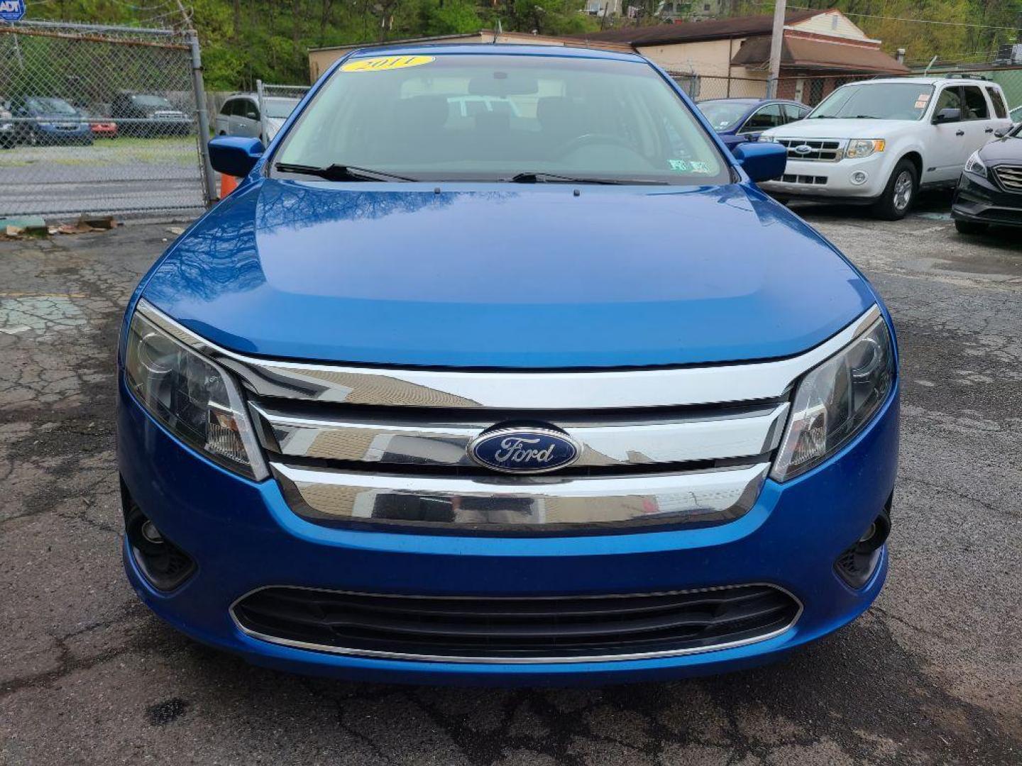 2011 BLUE FORD FUSION SE (3FAHP0HAXBR) with an 2.5L engine, Automatic transmission, located at 117 North Cameron Street, Harrisburg, PA, 17101, (717) 963-8962, 40.267021, -76.875351 - WE FINANCE!!! Good Credit/ Bad Credit/ No Credit - ALL Trade-Ins Welcomed!!! ***Guaranteed Credit Approval*** APPLY ONLINE or CALL us TODAY ;) Internet Prices and Marketplace Prices are SPECIAL discounted ***CASH DEALS*** Retail Prices are higher. Please call us to discuss your cash and finan - Photo#7