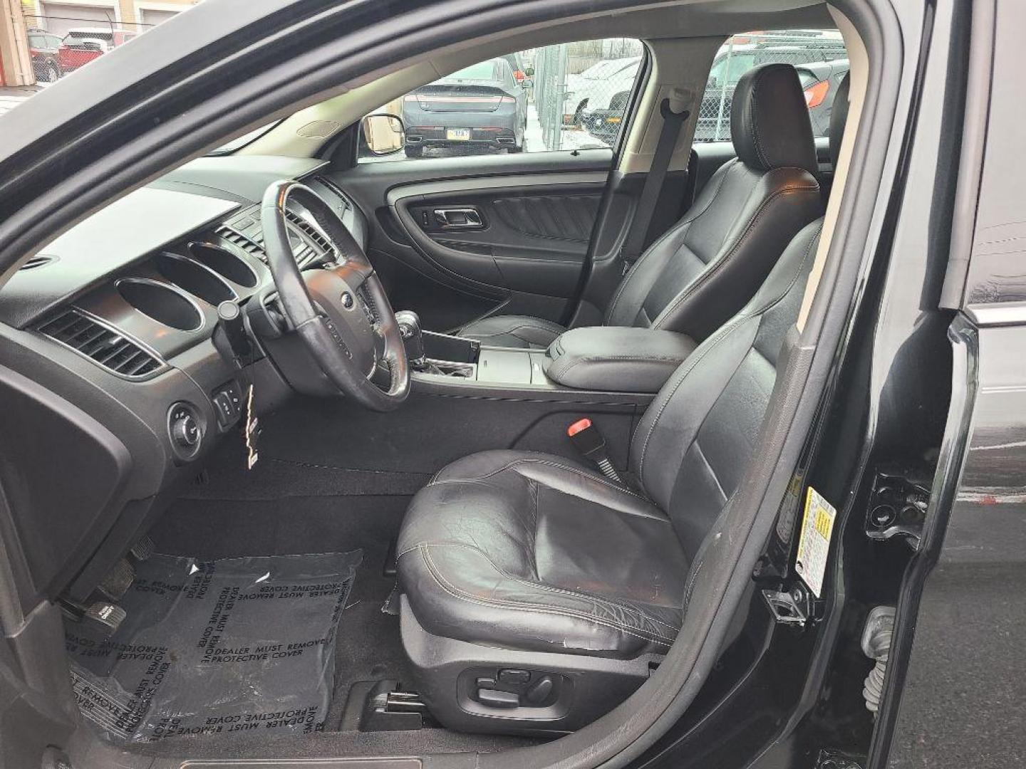 2011 BLACK FORD TAURUS SEL (1FAHP2EW6BG) with an 3.5L engine, Automatic transmission, located at 117 North Cameron Street, Harrisburg, PA, 17101, (717) 963-8962, 40.267021, -76.875351 - Photo#12