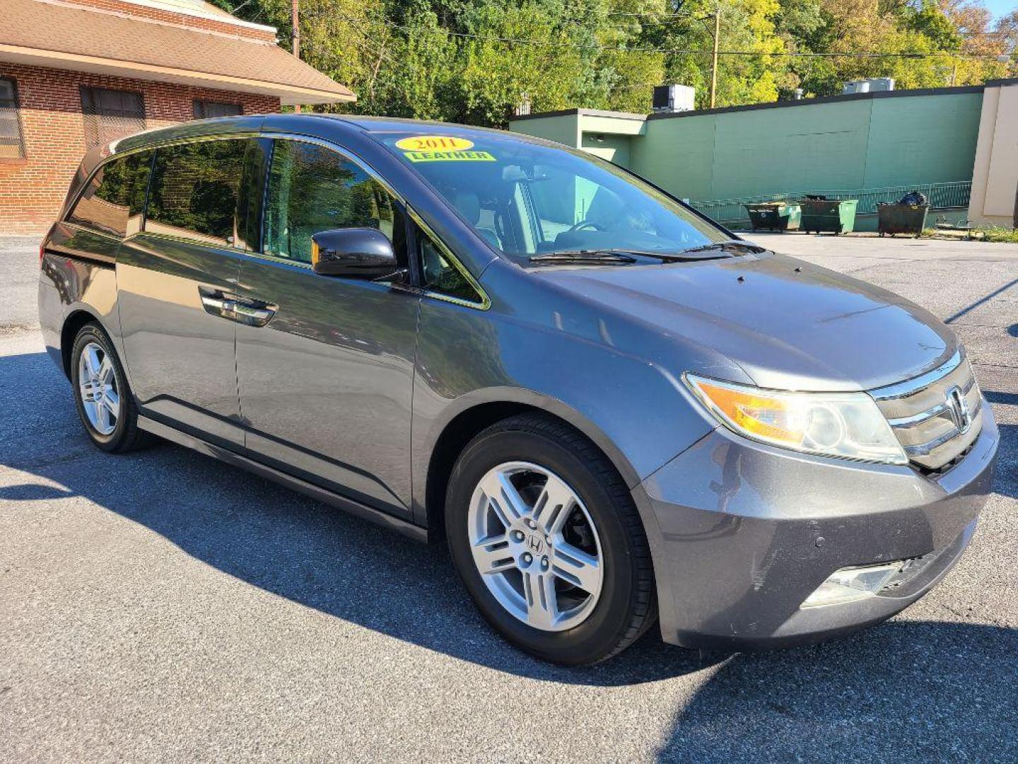 2011 GRAY HONDA ODYSSEY TOURING (5FNRL5H92BB) with an 3.5L engine, Automatic transmission, located at 7981 Paxton Street, Harrisburg, PA, 17111, (717) 561-2926, 40.261490, -76.749229 - WE FINANCE!!! Good Credit/ Bad Credit/ No Credit - ALL Trade-Ins Welcomed!!! ***Guaranteed Credit Approval*** APPLY ONLINE or CALL us TODAY ;) Please call us to discuss your cash and financing options. - Photo#6