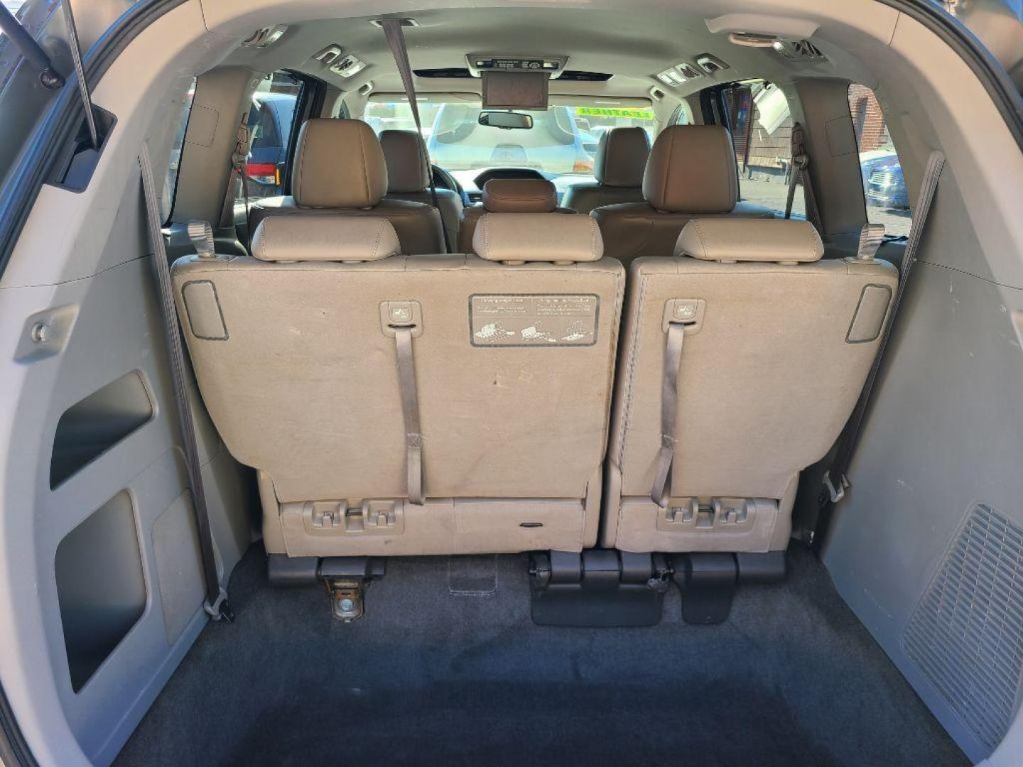 2011 GRAY HONDA ODYSSEY TOURING (5FNRL5H92BB) with an 3.5L engine, Automatic transmission, located at 7981 Paxton Street, Harrisburg, PA, 17111, (717) 561-2926, 40.261490, -76.749229 - WE FINANCE!!! Good Credit/ Bad Credit/ No Credit - ALL Trade-Ins Welcomed!!! ***Guaranteed Credit Approval*** APPLY ONLINE or CALL us TODAY ;) Please call us to discuss your cash and financing options. - Photo#12