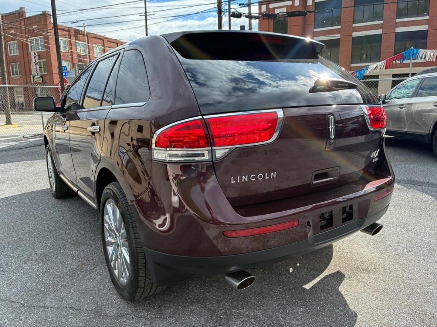 2011 BURGAN LINCOLN MKX (2LMDJ8JKXBB) with an 3.7L engine, Automatic transmission, located at 117 North Cameron Street, Harrisburg, PA, 17101, (717) 963-8962, 40.267021, -76.875351 - WE FINANCE!!! MOST vehicles are available for financing. Good Credit/ Challenged Credit/ No Credit - ALL Trade-Ins Welcomed!!! APPLY ONLINE or CALL us TODAY Please call us to discuss your cash and/or financing options. Thanks for checking our inventory! We're here to help. - Photo#2