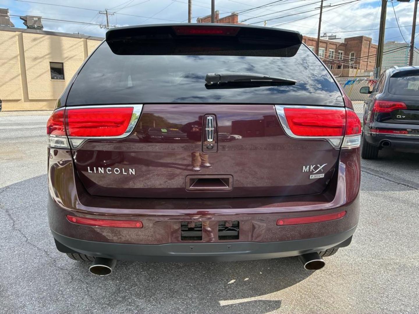 2011 BURGAN LINCOLN MKX (2LMDJ8JKXBB) with an 3.7L engine, Automatic transmission, located at 117 North Cameron Street, Harrisburg, PA, 17101, (717) 963-8962, 40.267021, -76.875351 - WE FINANCE!!! MOST vehicles are available for financing. Good Credit/ Challenged Credit/ No Credit - ALL Trade-Ins Welcomed!!! APPLY ONLINE or CALL us TODAY Please call us to discuss your cash and/or financing options. Thanks for checking our inventory! We're here to help. - Photo#3