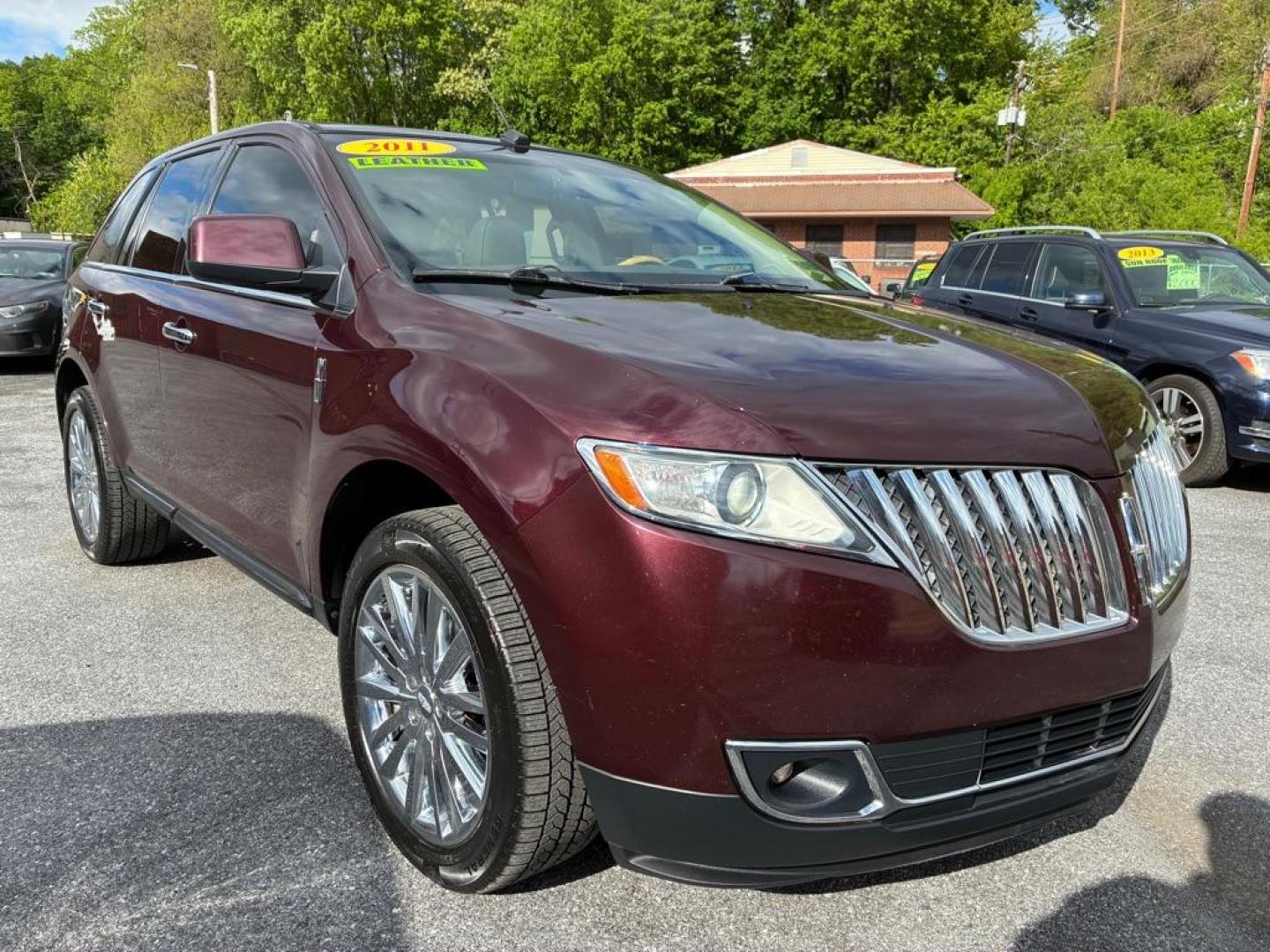 2011 BURGAN LINCOLN MKX (2LMDJ8JKXBB) with an 3.7L engine, Automatic transmission, located at 117 North Cameron Street, Harrisburg, PA, 17101, (717) 963-8962, 40.267021, -76.875351 - WE FINANCE!!! MOST vehicles are available for financing. Good Credit/ Challenged Credit/ No Credit - ALL Trade-Ins Welcomed!!! APPLY ONLINE or CALL us TODAY Please call us to discuss your cash and/or financing options. Thanks for checking our inventory! We're here to help. - Photo#6