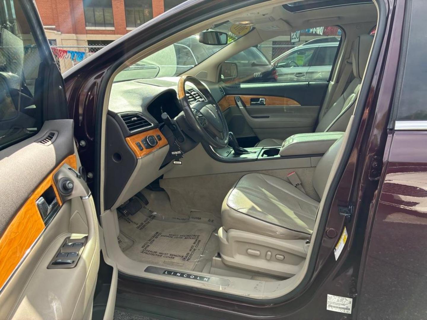 2011 BURGAN LINCOLN MKX (2LMDJ8JKXBB) with an 3.7L engine, Automatic transmission, located at 117 North Cameron Street, Harrisburg, PA, 17101, (717) 963-8962, 40.267021, -76.875351 - WE FINANCE!!! MOST vehicles are available for financing. Good Credit/ Challenged Credit/ No Credit - ALL Trade-Ins Welcomed!!! APPLY ONLINE or CALL us TODAY Please call us to discuss your cash and/or financing options. Thanks for checking our inventory! We're here to help. - Photo#13