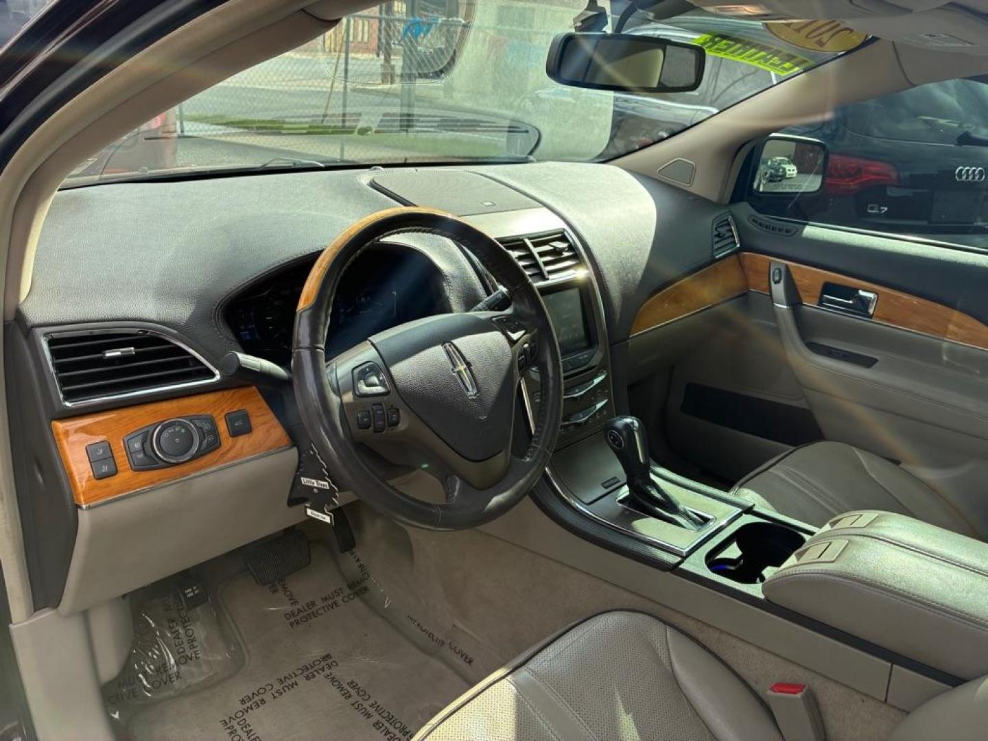2011 BURGAN LINCOLN MKX (2LMDJ8JKXBB) with an 3.7L engine, Automatic transmission, located at 117 North Cameron Street, Harrisburg, PA, 17101, (717) 963-8962, 40.267021, -76.875351 - WE FINANCE!!! MOST vehicles are available for financing. Good Credit/ Challenged Credit/ No Credit - ALL Trade-Ins Welcomed!!! APPLY ONLINE or CALL us TODAY Please call us to discuss your cash and/or financing options. Thanks for checking our inventory! We're here to help. - Photo#15