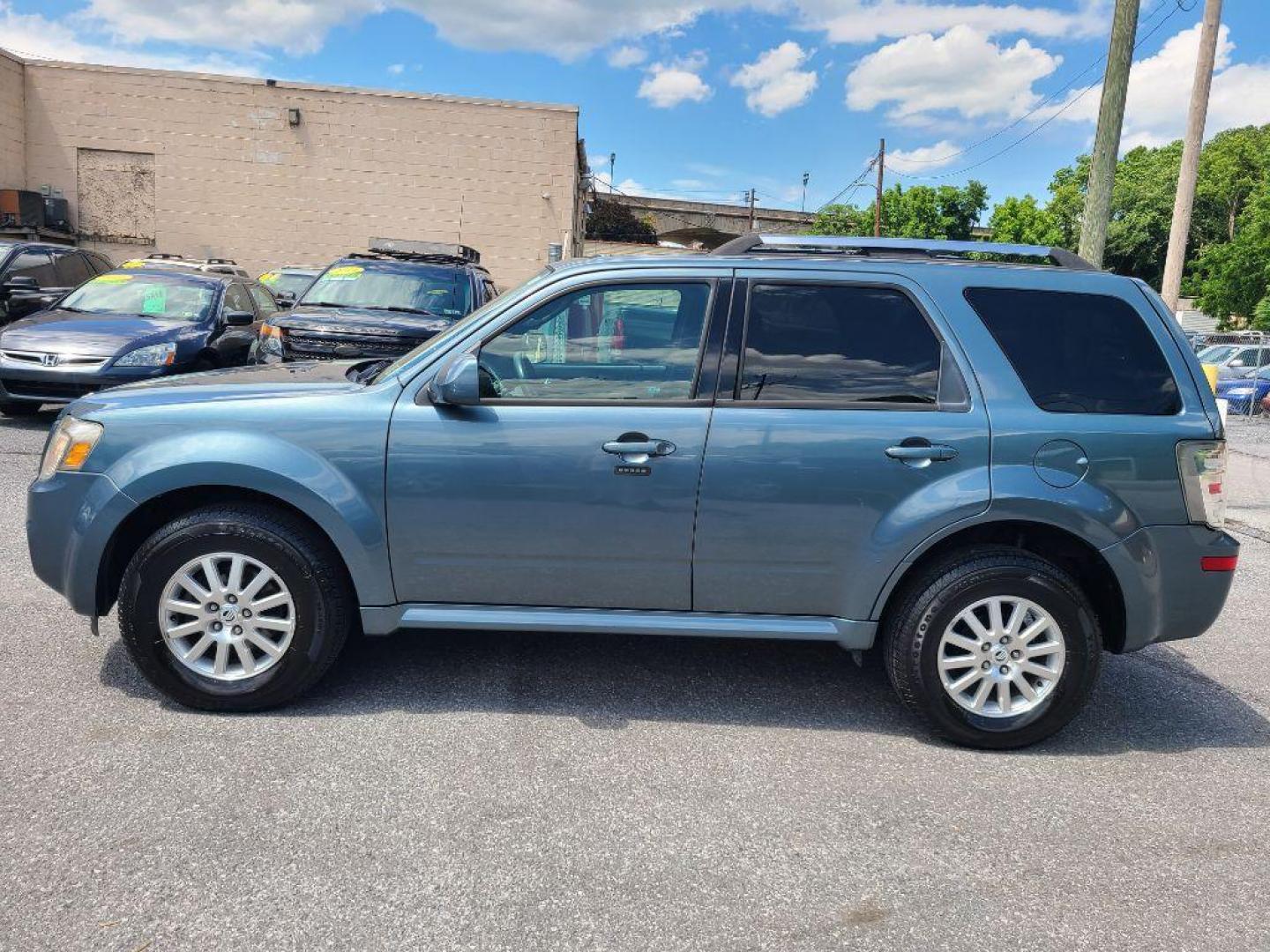 2011 BLUE MERCURY MARINER PREMIER (4M2CN9H73BK) with an 2.5L engine, Automatic transmission, located at 117 North Cameron Street, Harrisburg, PA, 17101, (717) 963-8962, 40.267021, -76.875351 - WE FINANCE!!! Good Credit/ Bad Credit/ No Credit - ALL Trade-Ins Welcomed!!! ***Guaranteed Credit Approval*** APPLY ONLINE or CALL us TODAY ;) Internet Prices and Marketplace Prices are SPECIAL discounted ***CASH DEALS*** Retail Prices are higher. Please call us to discuss your cash and finan - Photo#1