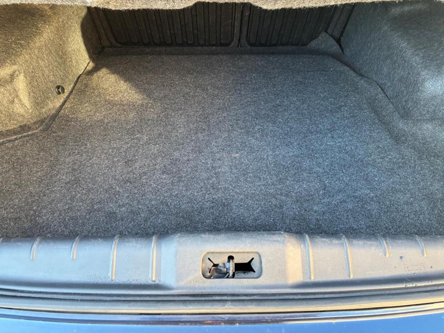 2012 BLUE CHEVROLET MALIBU LS (1G1ZA5EUXCF) with an 2.4L engine, Automatic transmission, located at 131 N Cameron st, Harrisburg, PA, 17101, (717) 561-2926, 40.267086, -76.875374 - Photo#10