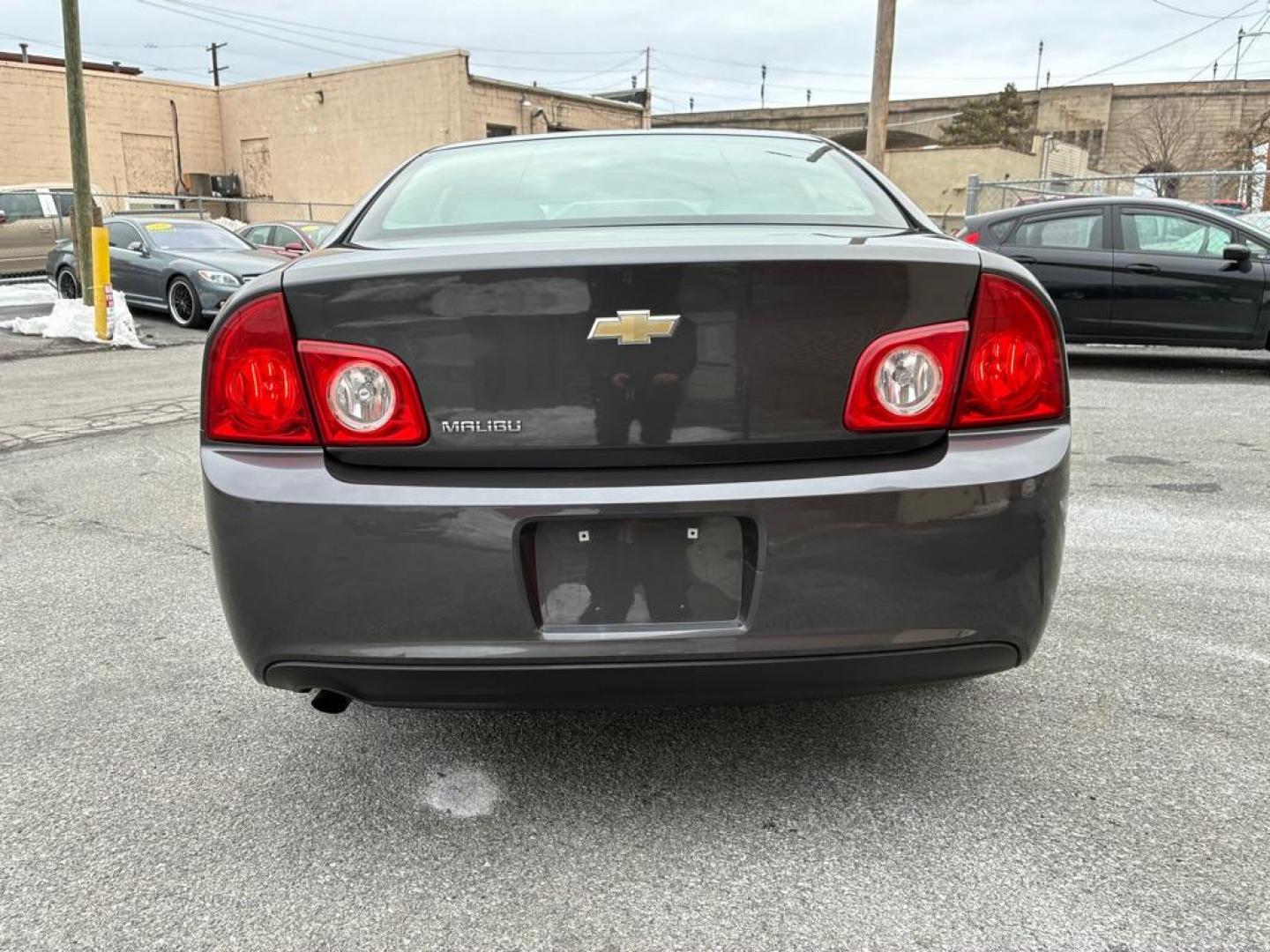 2012 GRAY CHEVROLET MALIBU LS (1G1ZA5EU6CF) with an 2.4L engine, Automatic transmission, located at 117 North Cameron Street, Harrisburg, PA, 17101, (717) 963-8962, 40.267021, -76.875351 - WE FINANCE!!! Good Credit/ Challenged Credit/ No Credit - ALL Trade-Ins Welcomed!!! APPLY ONLINE or CALL us TODAY ;) Please call us to discuss your cash and/or financing options. - Photo#3