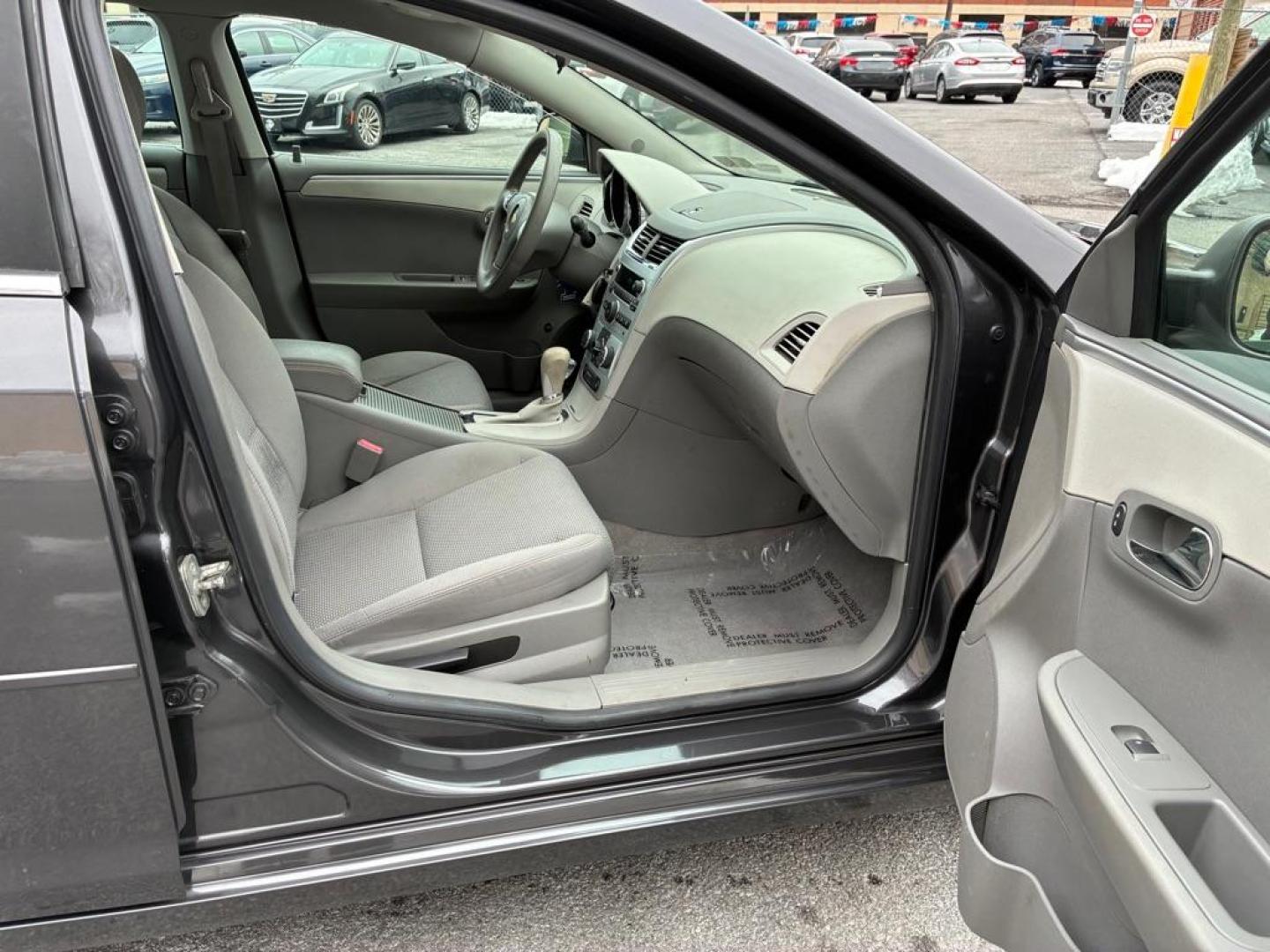 2012 GRAY CHEVROLET MALIBU LS (1G1ZA5EU6CF) with an 2.4L engine, Automatic transmission, located at 117 North Cameron Street, Harrisburg, PA, 17101, (717) 963-8962, 40.267021, -76.875351 - WE FINANCE!!! Good Credit/ Challenged Credit/ No Credit - ALL Trade-Ins Welcomed!!! APPLY ONLINE or CALL us TODAY ;) Please call us to discuss your cash and/or financing options. - Photo#8