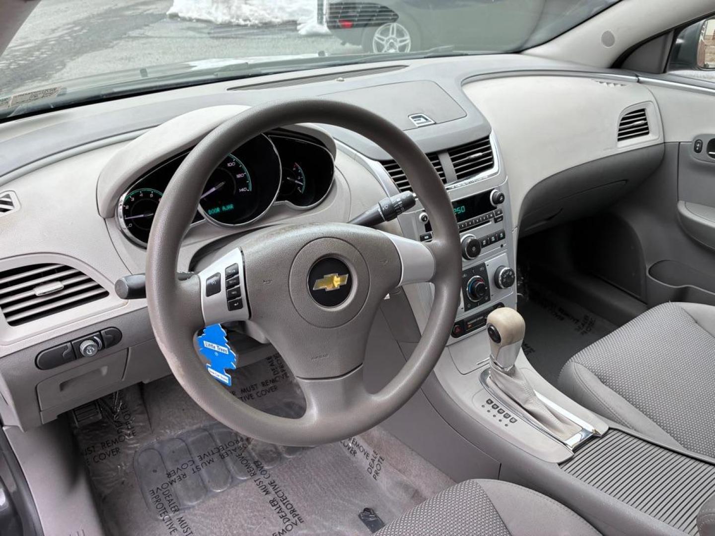 2012 GRAY CHEVROLET MALIBU LS (1G1ZA5EU6CF) with an 2.4L engine, Automatic transmission, located at 117 North Cameron Street, Harrisburg, PA, 17101, (717) 963-8962, 40.267021, -76.875351 - WE FINANCE!!! Good Credit/ Challenged Credit/ No Credit - ALL Trade-Ins Welcomed!!! APPLY ONLINE or CALL us TODAY ;) Please call us to discuss your cash and/or financing options. - Photo#14