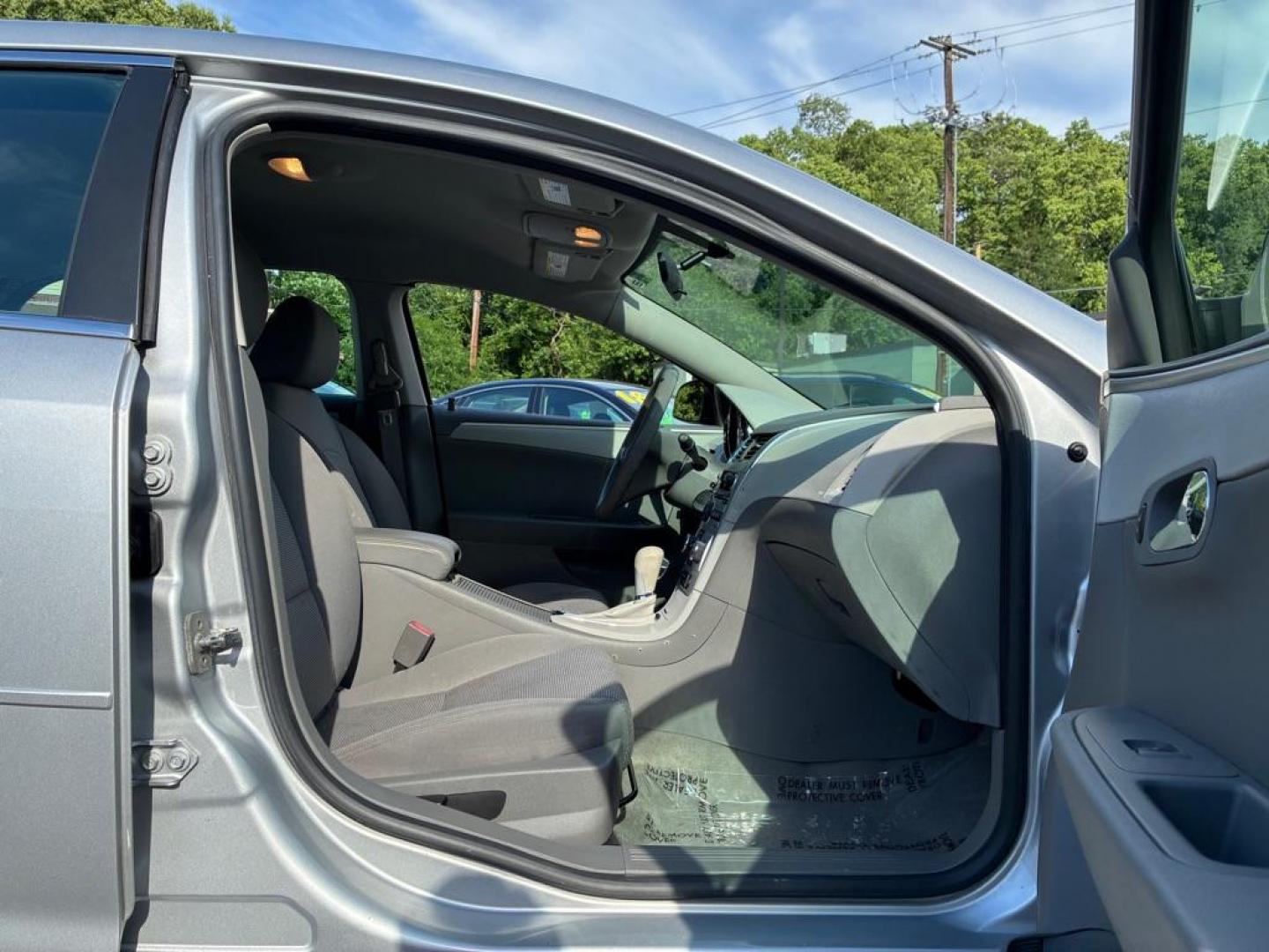 2012 SILVER CHEVROLET MALIBU LS (1G1ZA5EU1CF) with an 2.4L engine, Automatic transmission, located at 117 North Cameron Street, Harrisburg, PA, 17101, (717) 963-8962, 40.267021, -76.875351 - WE FINANCE!!! MOST vehicles are available for financing. Good Credit/ Challenged Credit/ No Credit - ALL Trade-Ins Welcomed!!! APPLY ONLINE or CALL us TODAY Please call us to discuss your cash and/or financing options. Thanks for checking our inventory! We're here to help. - Photo#8