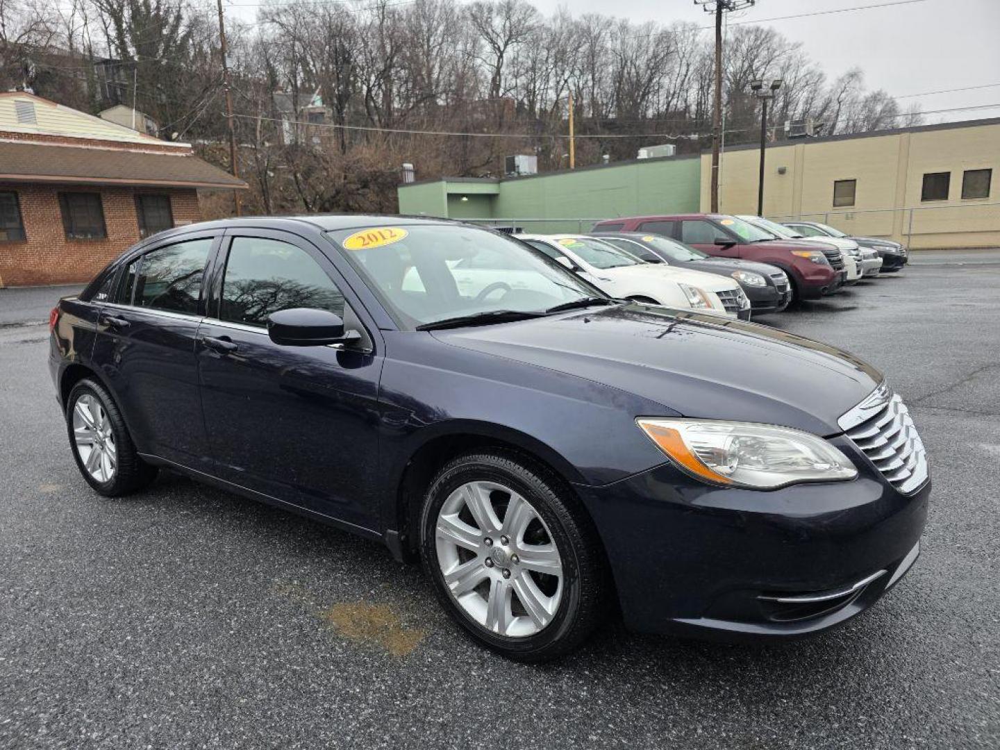 2012 BLUE CHRYSLER 200 TOURING (1C3CCBBB2CN) with an 2.4L engine, Automatic transmission, located at 117 North Cameron Street, Harrisburg, PA, 17101, (717) 963-8962, 40.267021, -76.875351 - WE FINANCE!!! Good Credit/ Challenged Credit/ No Credit - ALL Trade-Ins Welcomed!!! APPLY ONLINE or CALL us TODAY ;) Please call us to discuss your cash and/or financing options. - Photo#6