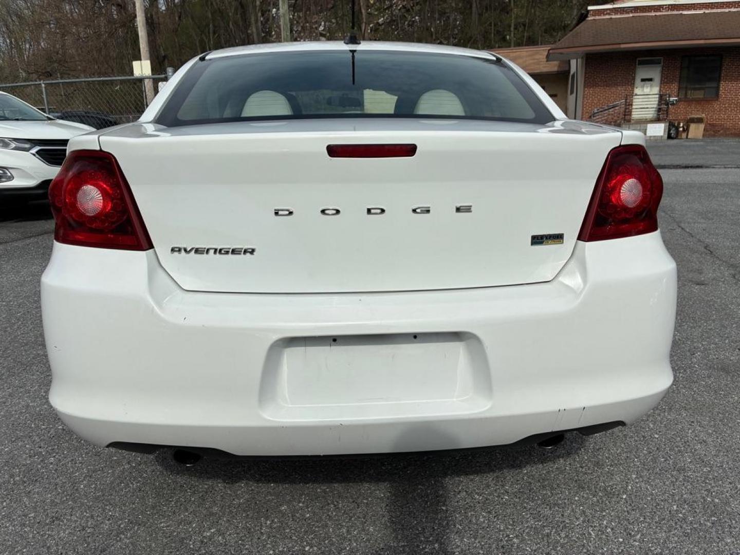 2012 WHITE DODGE AVENGER SE (1C3CDZAG7CN) with an 3.6L engine, Automatic transmission, located at 117 North Cameron Street, Harrisburg, PA, 17101, (717) 963-8962, 40.267021, -76.875351 - Photo#3