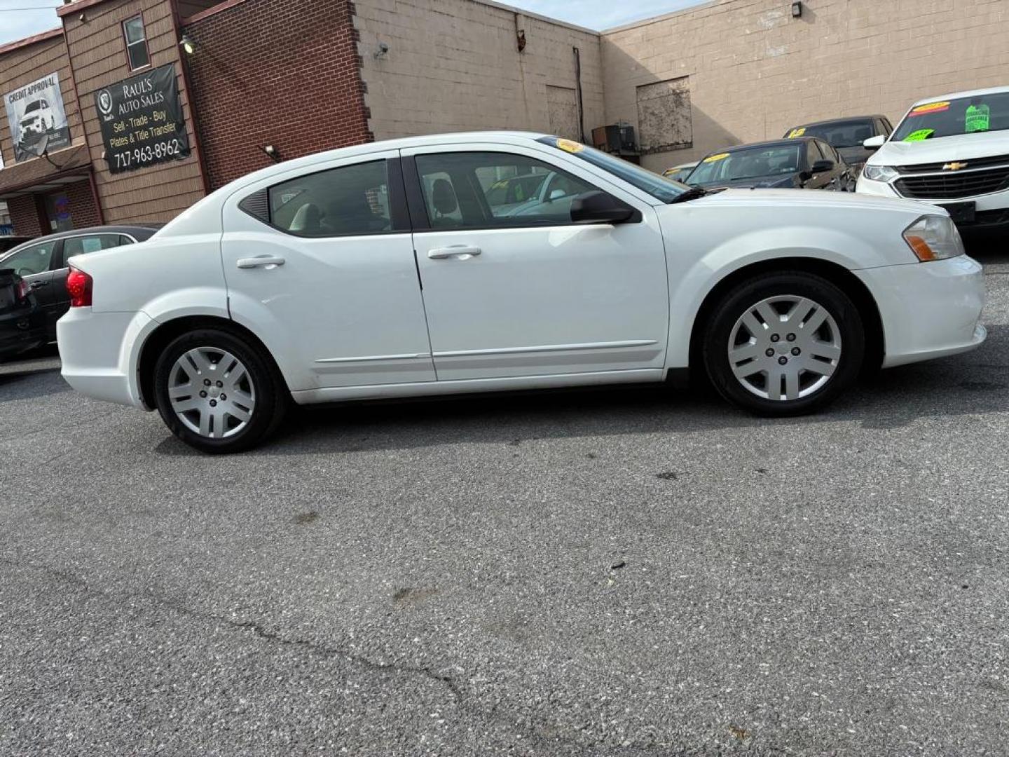 2012 WHITE DODGE AVENGER SE (1C3CDZAG7CN) with an 3.6L engine, Automatic transmission, located at 117 North Cameron Street, Harrisburg, PA, 17101, (717) 963-8962, 40.267021, -76.875351 - Photo#5