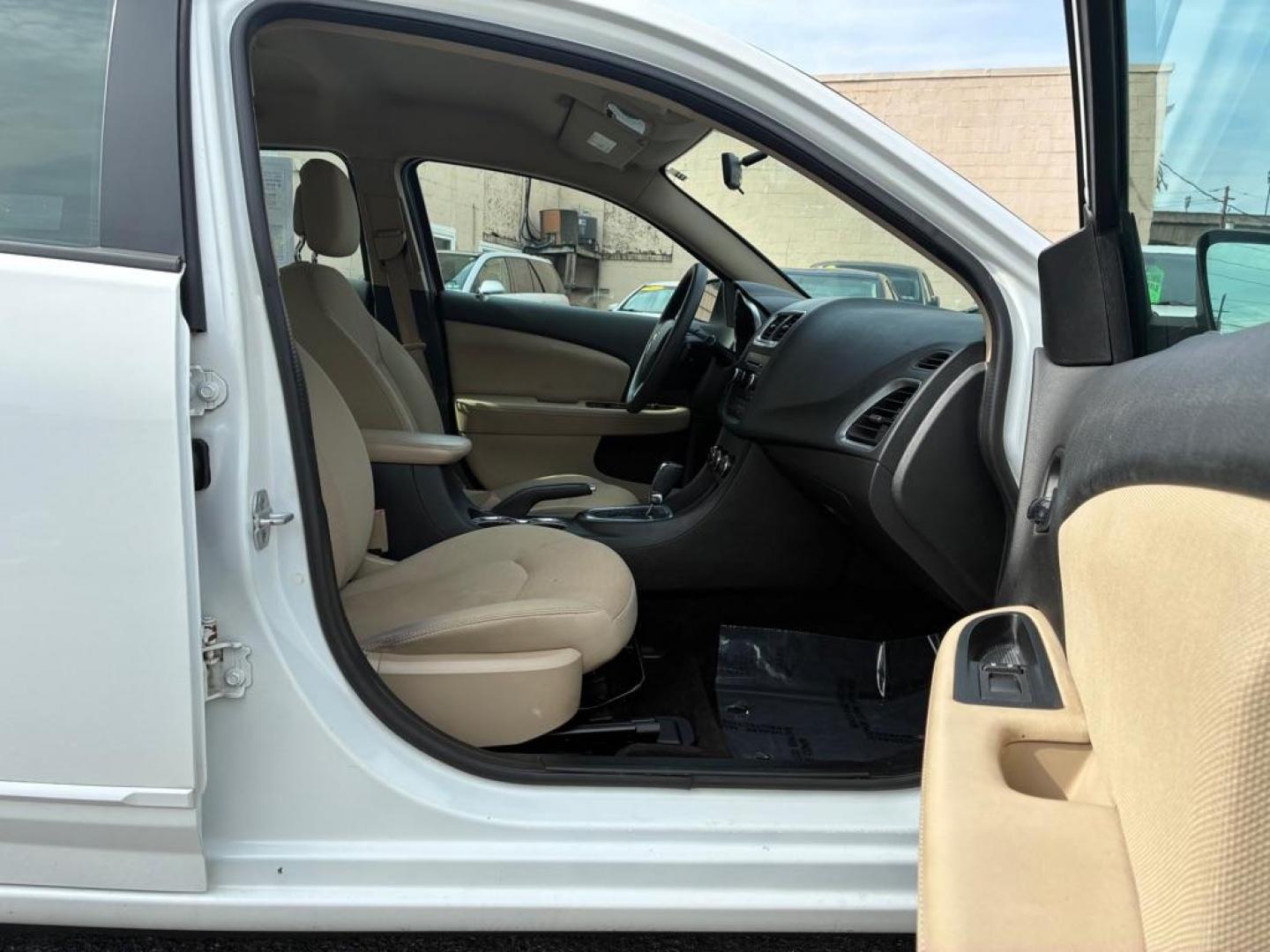 2012 WHITE DODGE AVENGER SE (1C3CDZAG7CN) with an 3.6L engine, Automatic transmission, located at 117 North Cameron Street, Harrisburg, PA, 17101, (717) 963-8962, 40.267021, -76.875351 - Photo#8