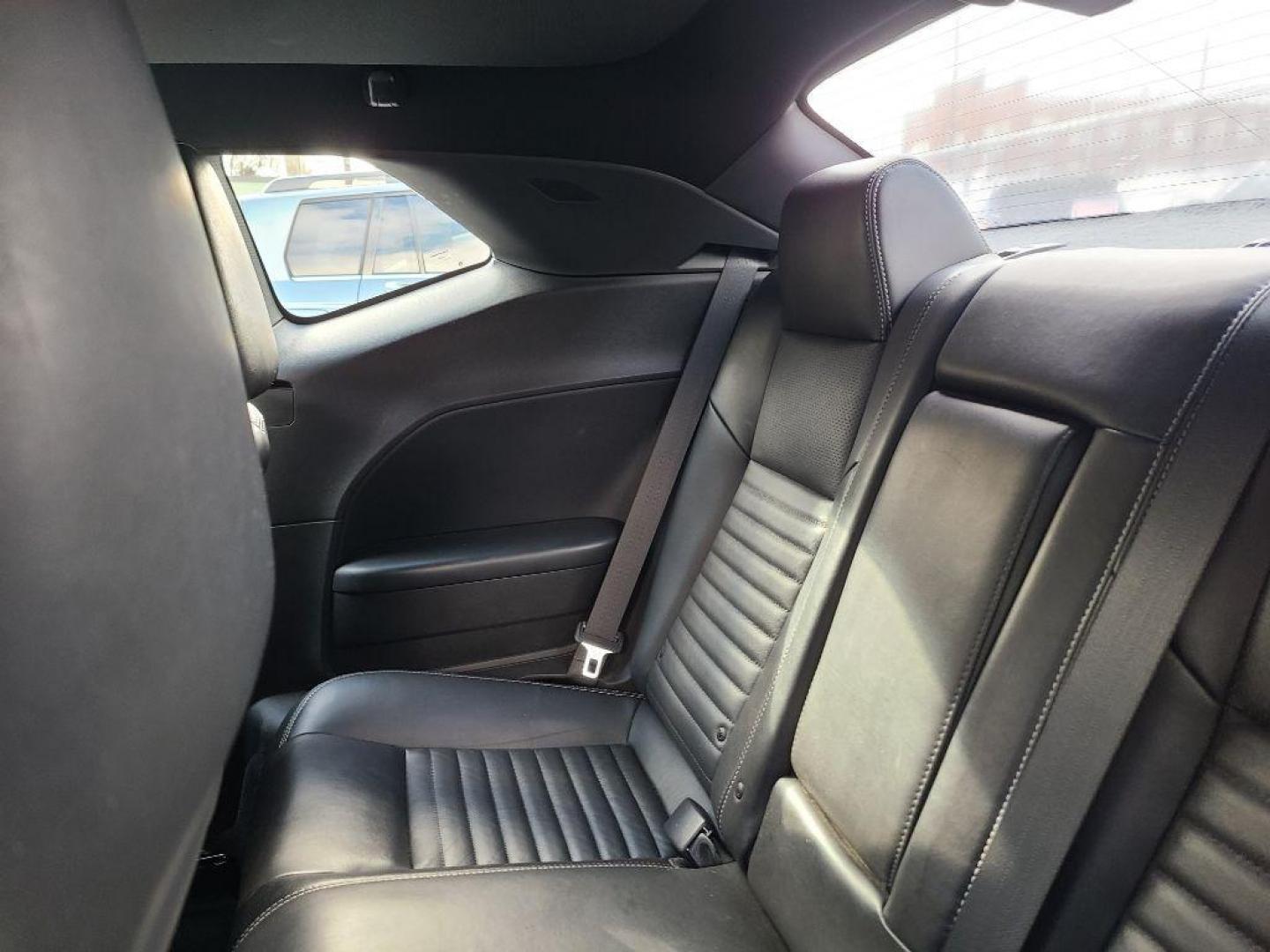 2012 BLACK DODGE CHALLENGER SXT Plus (2C3CDYAG9CH) with an 3.6L engine, Automatic transmission, located at 117 North Cameron Street, Harrisburg, PA, 17101, (717) 963-8962, 40.267021, -76.875351 - WE FINANCE!!! Good Credit/ Bad Credit/ No Credit - ALL Trade-Ins Welcomed!!! ***Guaranteed Credit Approval*** APPLY ONLINE or CALL us TODAY ;) Internet Prices and Marketplace Prices are SPECIAL discounted ***CASH DEALS*** Retail Prices are higher. Please call us to discuss your cash and finan - Photo#9
