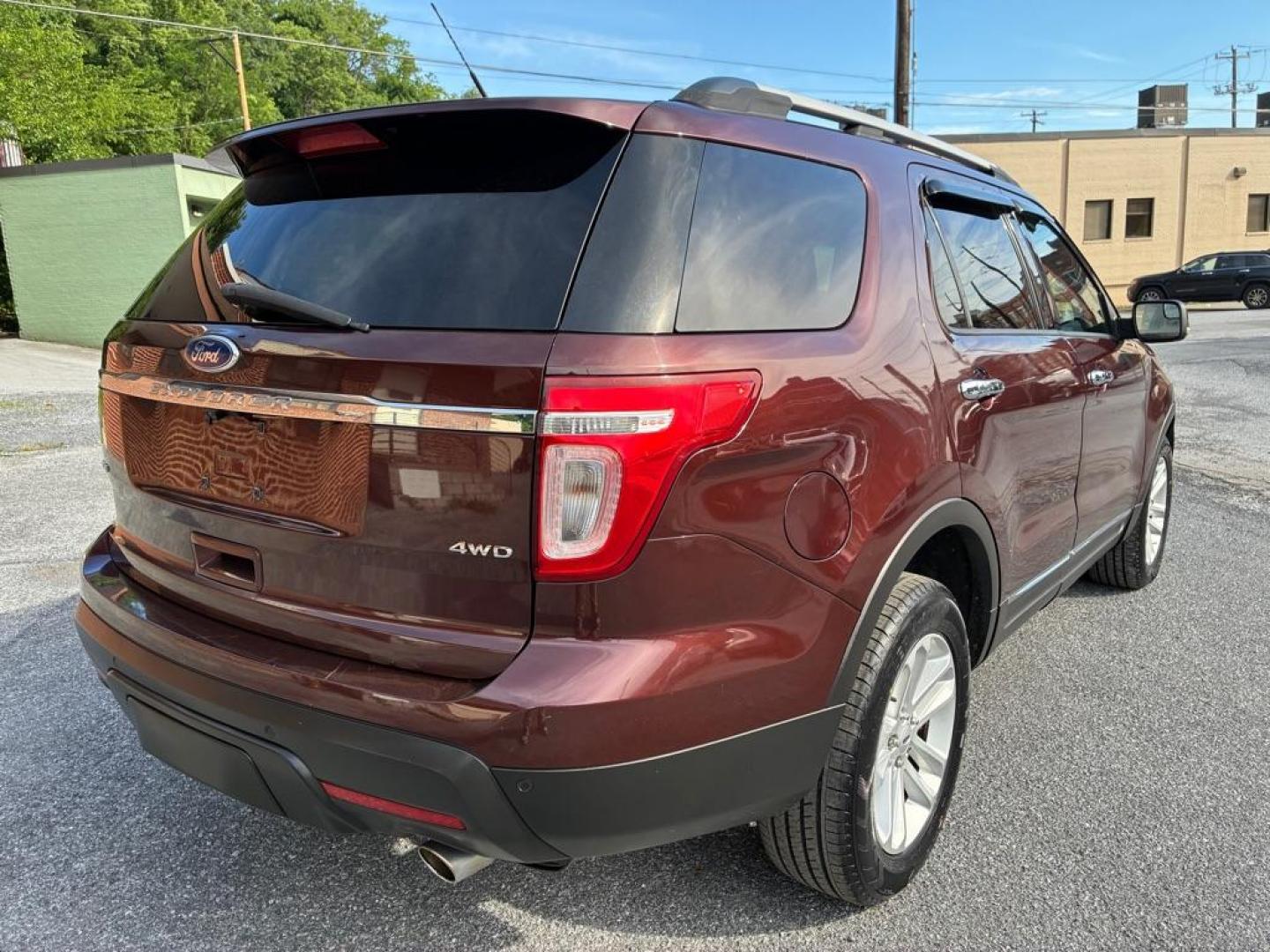2012 BROWN FORD EXPLORER XLT (1FMHK8D89CG) with an 3.5L engine, Automatic transmission, located at 117 North Cameron Street, Harrisburg, PA, 17101, (717) 963-8962, 40.267021, -76.875351 - WE FINANCE!!! MOST vehicles are available for financing. Good Credit/ Challenged Credit/ No Credit - ALL Trade-Ins Welcomed!!! APPLY ONLINE or CALL us TODAY Please call us to discuss your cash and/or financing options. Thanks for checking our inventory! We're here to help. - Photo#4