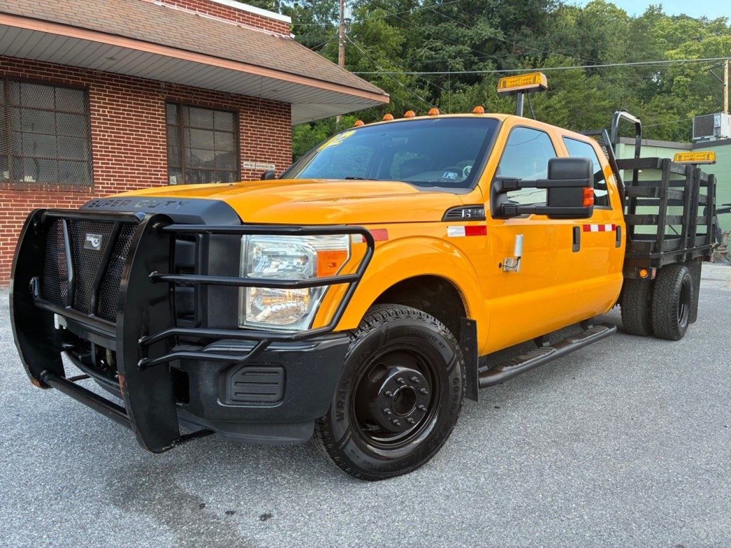 2012 YELLOW FORD F350 SUPER DUTY (1FD8W3G62CE) with an 6.2L engine, Automatic transmission, located at 117 North Cameron Street, Harrisburg, PA, 17101, (717) 963-8962, 40.267021, -76.875351 - Hard Top 8-Cylinder Flex Natural A/T Power Steering GRY Vinyl Seats A/C Power Windows Power Door Locks Driver Air Bag WE FINANCE!!! MOST vehicles are available for financing. Good Credit/ Challenged Credit/ No Credit - ALL Trade-Ins Welcomed!!! APPLY ONLINE or CALL us TODAY Pl- Photo#0