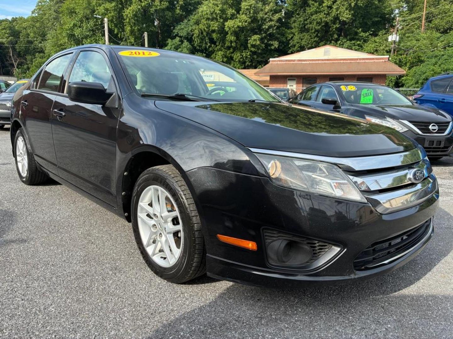 2012 BLACK FORD FUSION S (3FAHP0GA1CR) with an 2.5L engine, Automatic transmission, located at 117 North Cameron Street, Harrisburg, PA, 17101, (717) 963-8962, 40.267021, -76.875351- Photo#6