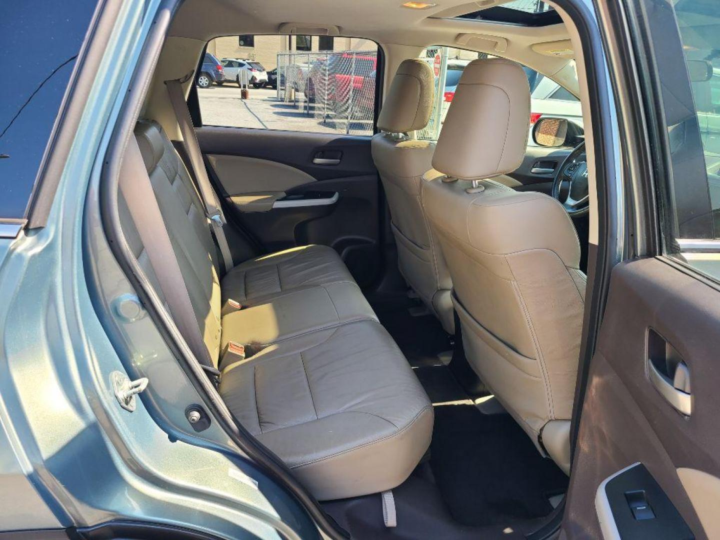 2012 GREEN HONDA CR-V EXL (JHLRM4H72CC) with an 2.4L engine, Automatic transmission, located at 117 North Cameron Street, Harrisburg, PA, 17101, (717) 963-8962, 40.267021, -76.875351 - WE FINANCE!!! Good Credit/ Bad Credit/ No Credit - ALL Trade-Ins Welcomed!!! ***Guaranteed Credit Approval*** APPLY ONLINE or CALL us TODAY ;) Internet Prices and Marketplace Prices are SPECIAL discounted ***CASH DEALS*** Retail Prices are higher. Please call us to discuss your cash and finan - Photo#10