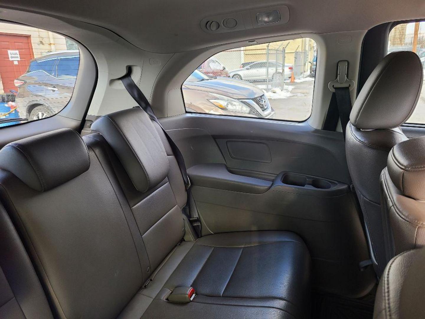 2012 GRAY HONDA ODYSSEY EXL (5FNRL5H6XCB) with an 3.5L engine, Automatic transmission, located at 7981 Paxton Street, Harrisburg, PA, 17111, (717) 561-2926, 40.261490, -76.749229 - WE FINANCE!!! Good Credit/ Bad Credit/ No Credit - ALL Trade-Ins Welcomed!!! ***Guaranteed Credit Approval*** APPLY ONLINE or CALL us TODAY ;) Internet Prices and Marketplace Prices are SPECIAL discounted ***CASH DEALS*** Retail Prices are higher. Please call us to discuss your cash and finan - Photo#11