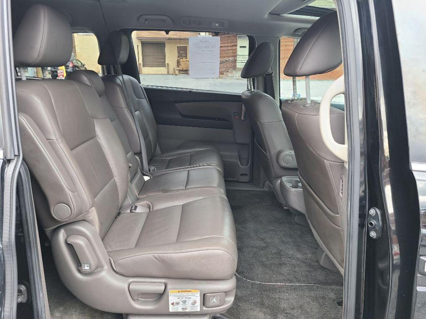 2012 BLACK HONDA ODYSSEY EXL (5FNRL5H61CB) with an 3.5L engine, Automatic transmission, located at 117 North Cameron Street, Harrisburg, PA, 17101, (717) 963-8962, 40.267021, -76.875351 - WE FINANCE!!! Good Credit/ Bad Credit/ No Credit - ALL Trade-Ins Welcomed!!! ***Guaranteed Credit Approval*** APPLY ONLINE or CALL us TODAY ;) Internet Prices and Marketplace Prices are SPECIAL discounted ***CASH DEALS*** Retail Prices are higher. Please call us to discuss your cash and finan - Photo#11