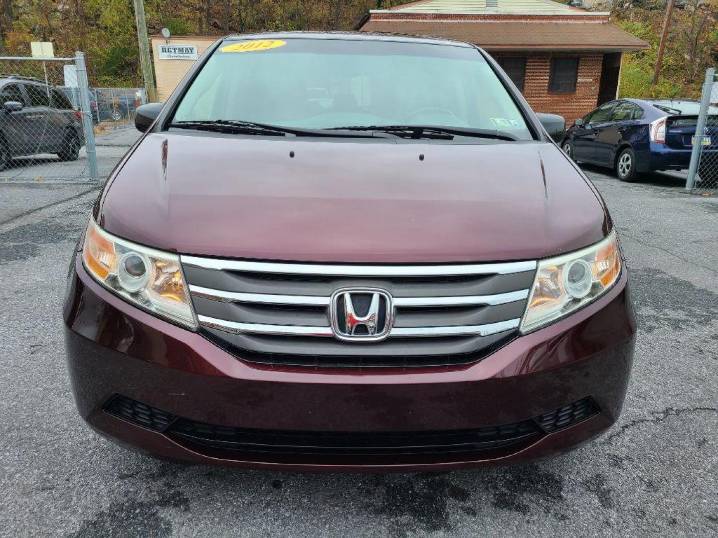 2012 BURG HONDA ODYSSEY EXL (5FNRL5H61CB) with an 3.5L engine, Automatic transmission, located at 117 North Cameron Street, Harrisburg, PA, 17101, (717) 963-8962, 40.267021, -76.875351 - Photo#7