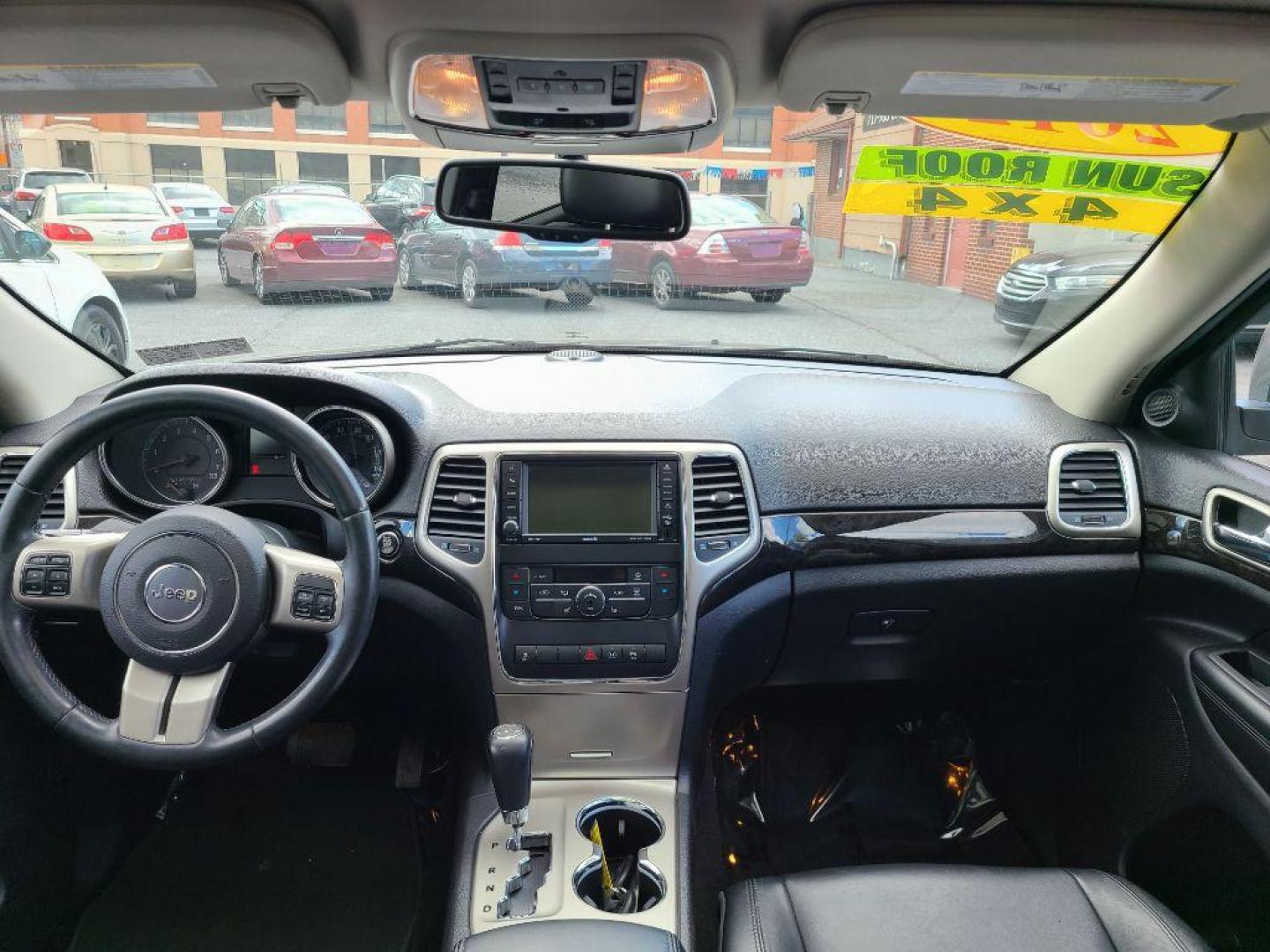 2012 GRAY JEEP GRAND CHEROKEE LAREDO (1C4RJFAG9CC) with an 3.6L engine, Automatic transmission, located at 117 North Cameron Street, Harrisburg, PA, 17101, (717) 963-8962, 40.267021, -76.875351 - Photo#8