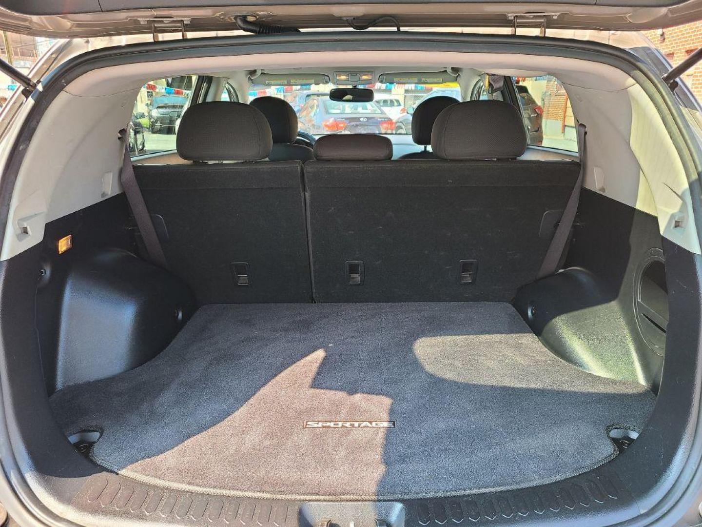 2012 BROWN KIA SPORTAGE LX (KNDPB3A26C7) with an 2.4L engine, Automatic transmission, located at 117 North Cameron Street, Harrisburg, PA, 17101, (717) 963-8962, 40.267021, -76.875351 - WE FINANCE!!! Good Credit/ Bad Credit/ No Credit - ALL Trade-Ins Welcomed!!! ***Guaranteed Credit Approval*** APPLY ONLINE or CALL us TODAY ;) Internet Prices and Marketplace Prices are SPECIAL discounted ***CASH DEALS*** Retail Prices are higher. Please call us to discuss your cash and finan - Photo#11