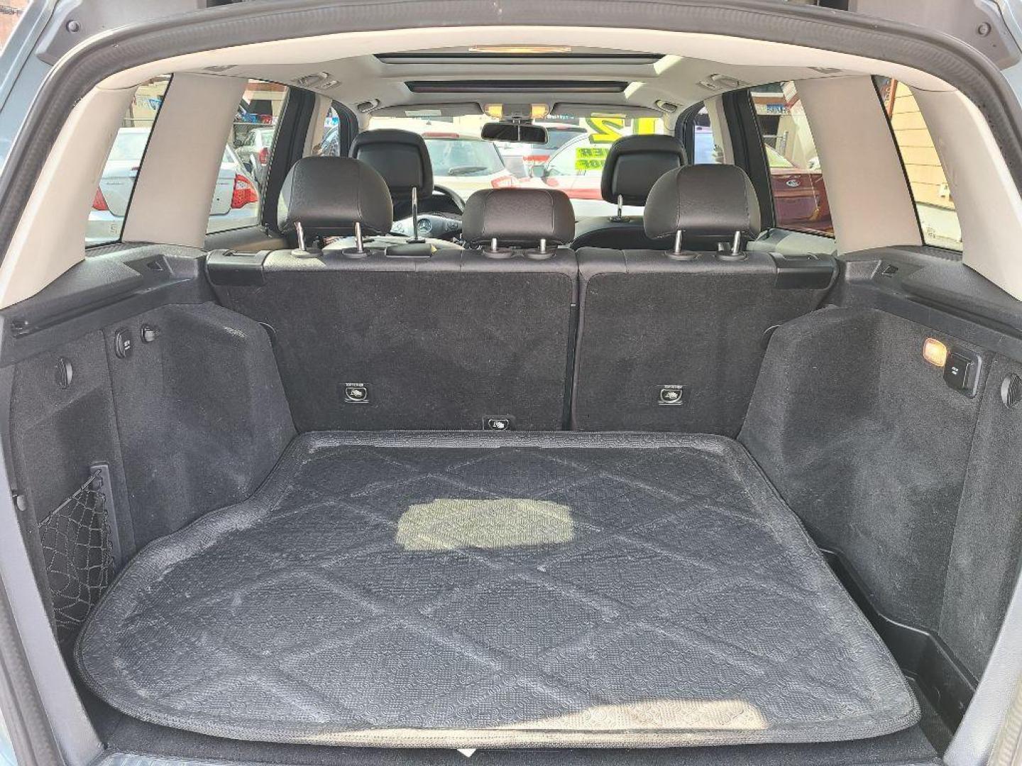 2012 GRAY MERCEDES-BENZ GLK 350 4MATIC (WDCGG8HB1CF) with an 3.5L engine, Automatic transmission, located at 7981 Paxton Street, Harrisburg, PA, 17111, (717) 561-2926, 40.261490, -76.749229 - WE FINANCE!!! Good Credit/ Bad Credit/ No Credit - ALL Trade-Ins Welcomed!!! ***Guaranteed Credit Approval*** APPLY ONLINE or CALL us TODAY ;) Internet Prices and Marketplace Prices are SPECIAL discounted ***CASH DEALS*** Retail Prices are higher. Please call us to discuss your cash and finan - Photo#12