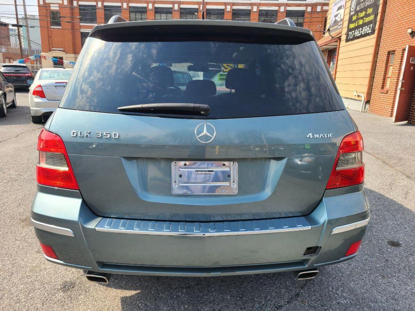 2012 GRAY MERCEDES-BENZ GLK 350 4MATIC (WDCGG8HB1CF) with an 3.5L engine, Automatic transmission, located at 7981 Paxton Street, Harrisburg, PA, 17111, (717) 561-2926, 40.261490, -76.749229 - WE FINANCE!!! Good Credit/ Bad Credit/ No Credit - ALL Trade-Ins Welcomed!!! ***Guaranteed Credit Approval*** APPLY ONLINE or CALL us TODAY ;) Internet Prices and Marketplace Prices are SPECIAL discounted ***CASH DEALS*** Retail Prices are higher. Please call us to discuss your cash and finan - Photo#2