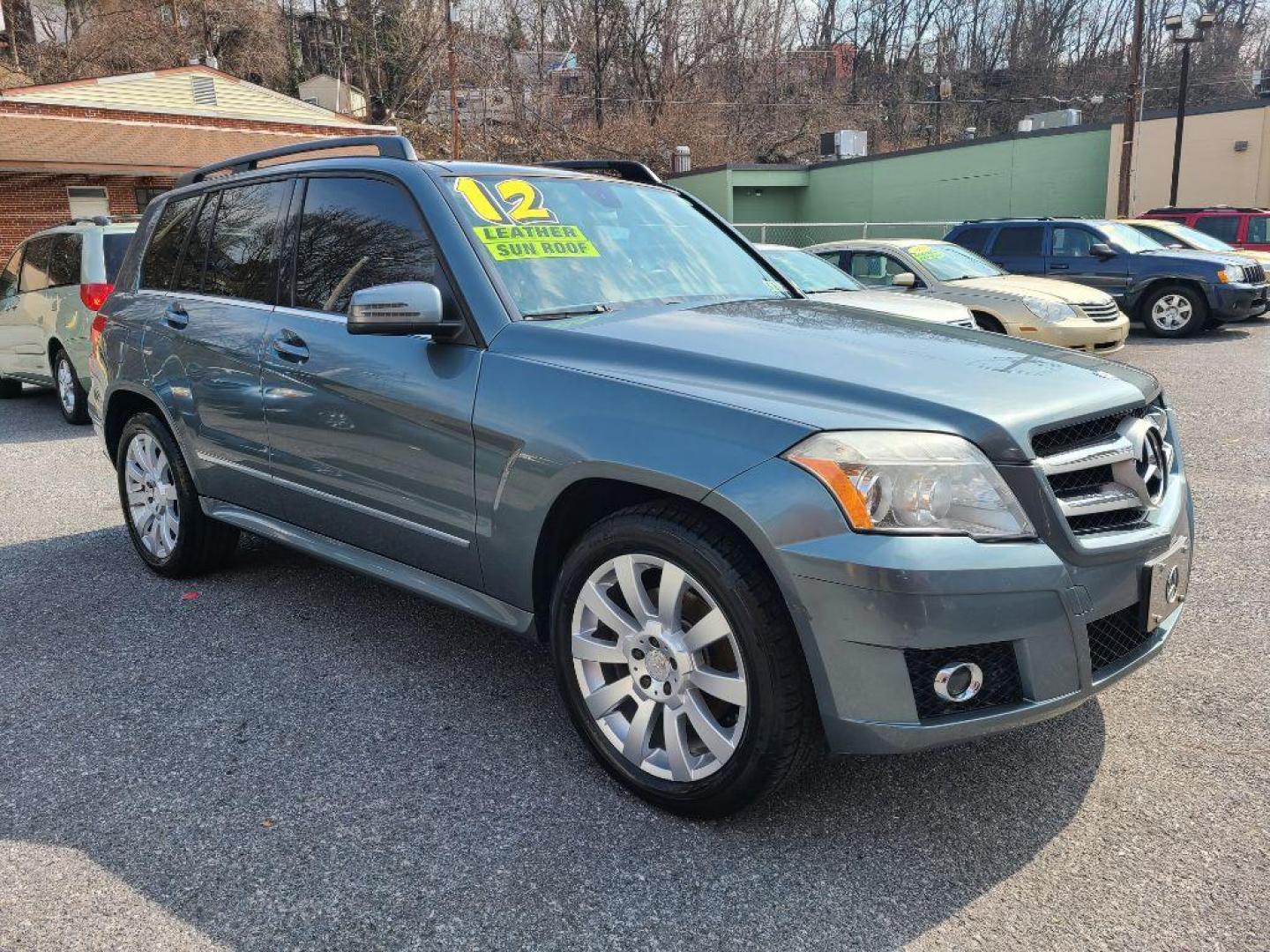 2012 GRAY MERCEDES-BENZ GLK 350 4MATIC (WDCGG8HB1CF) with an 3.5L engine, Automatic transmission, located at 7981 Paxton Street, Harrisburg, PA, 17111, (717) 561-2926, 40.261490, -76.749229 - WE FINANCE!!! Good Credit/ Bad Credit/ No Credit - ALL Trade-Ins Welcomed!!! ***Guaranteed Credit Approval*** APPLY ONLINE or CALL us TODAY ;) Internet Prices and Marketplace Prices are SPECIAL discounted ***CASH DEALS*** Retail Prices are higher. Please call us to discuss your cash and finan - Photo#3