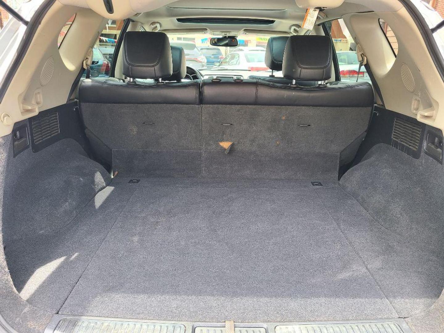 2012 SILVER NISSAN MURANO SL (JN8AZ1MW2CW) with an 3.5L engine, Continuously Variable transmission, located at 117 North Cameron Street, Harrisburg, PA, 17101, (717) 963-8962, 40.267021, -76.875351 - WE FINANCE!!! Good Credit/ Bad Credit/ No Credit - ALL Trade-Ins Welcomed!!! ***Guaranteed Credit Approval*** APPLY ONLINE or CALL us TODAY ;) Internet Prices and Marketplace Prices are SPECIAL discounted ***CASH DEALS*** Retail Prices are higher. Please call us to discuss your cash and finan - Photo#13